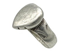 Antike Ende des 18. Jahrhunderts Französisch massivem Silber Mans Heart Ring