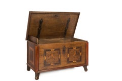 Antique Late 18th-Century German Oak and Fruitwood Marquetry Trunk or Chest