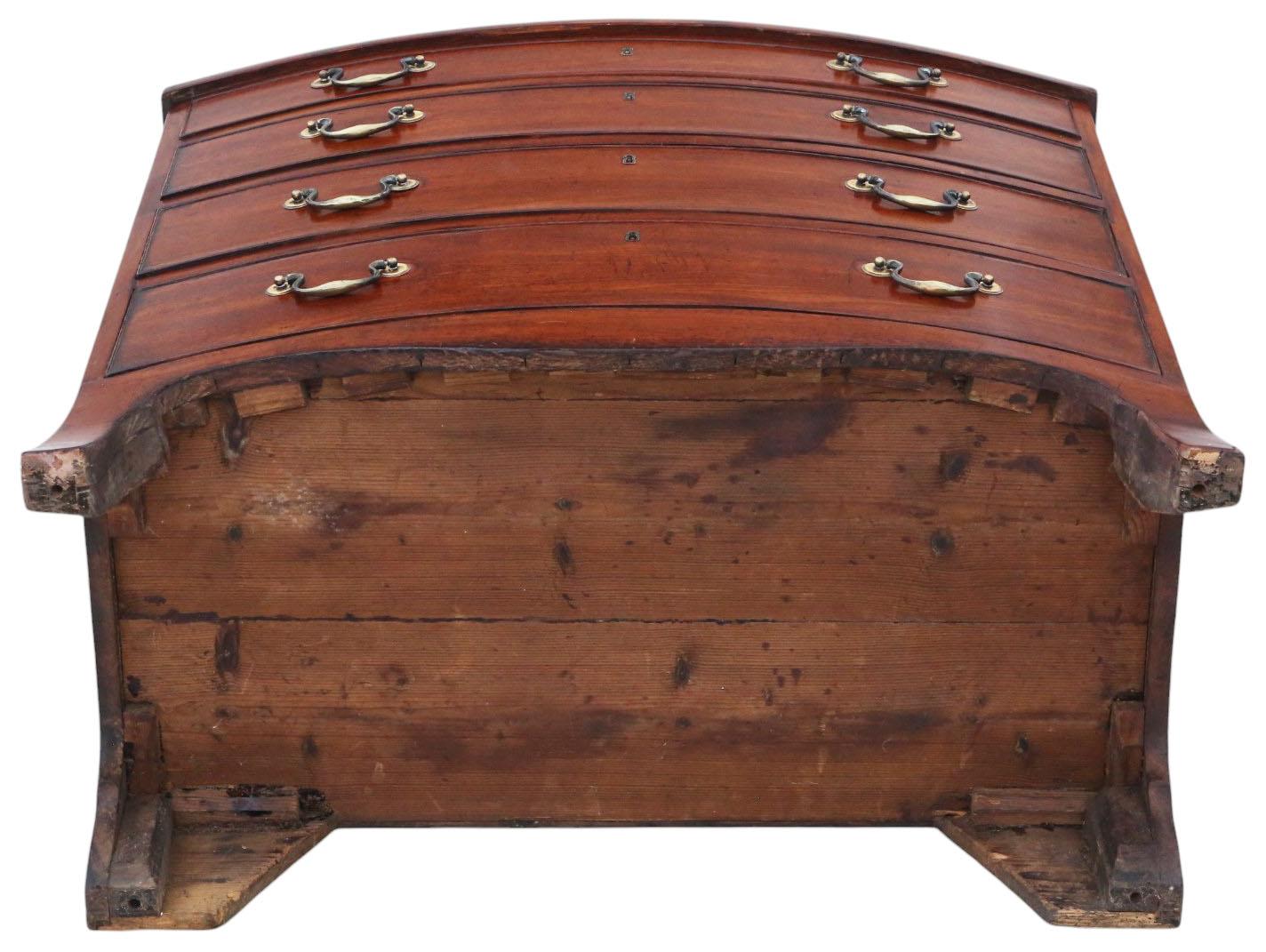 Antique Late 18th / Early 19th Century Georgian c.1800 Mahogany Chest of Drawers For Sale 3