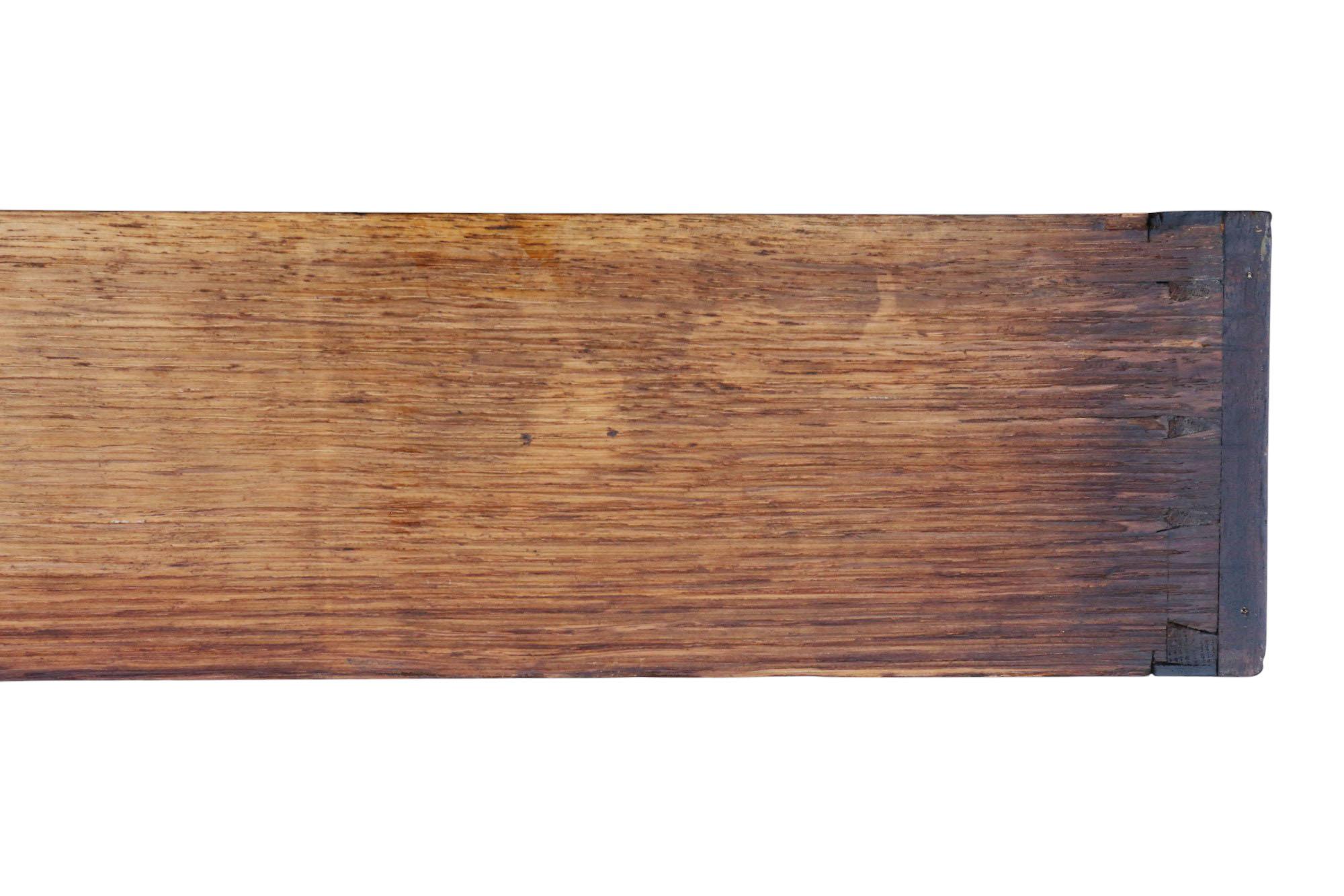 Antique Late 18th / Early 19th Century Georgian c.1800 Mahogany Chest of Drawers For Sale 4