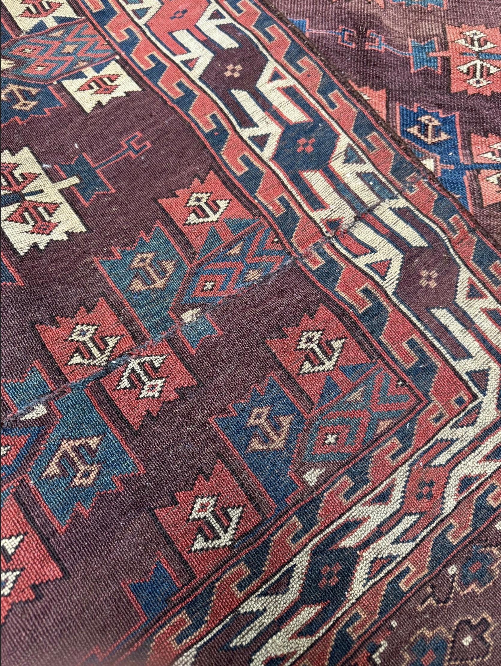 Antique Late 19h Century Turkmen rug In Good Condition For Sale In Rio De Janeiro, BR