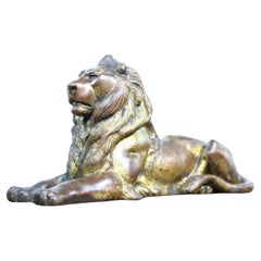 Antiker liegender gegossener Löwe aus dem späten 19. Jahrhundert