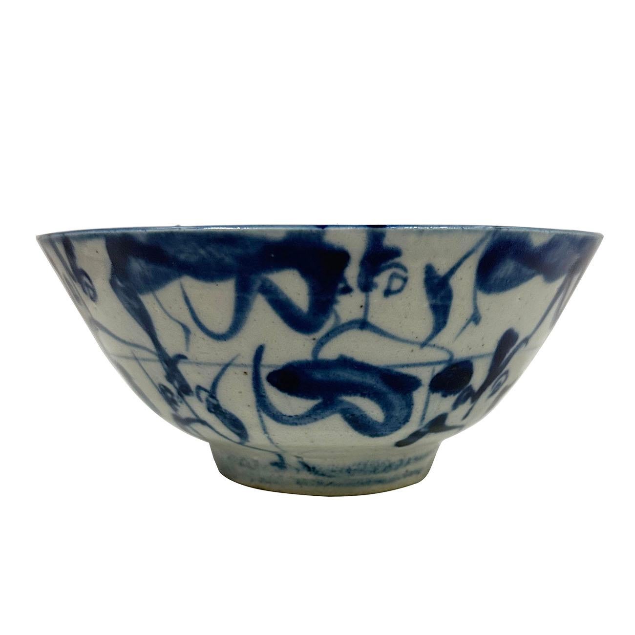 Exportation chinoise Antiquité de la fin du 19e siècle, bol en porcelaine chinoise bleu et blanc en vente