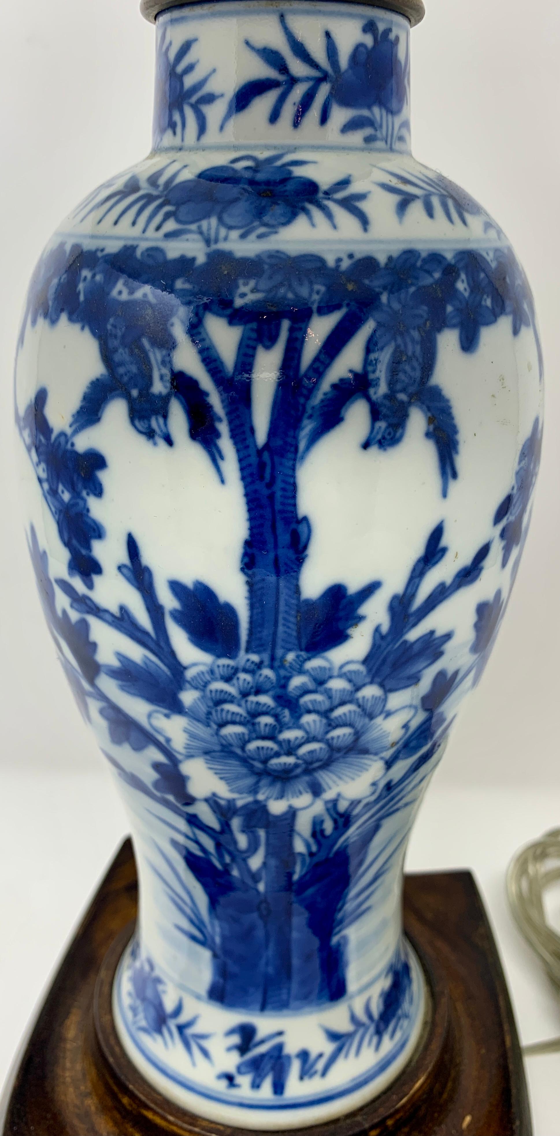 blue and white chinese lamp