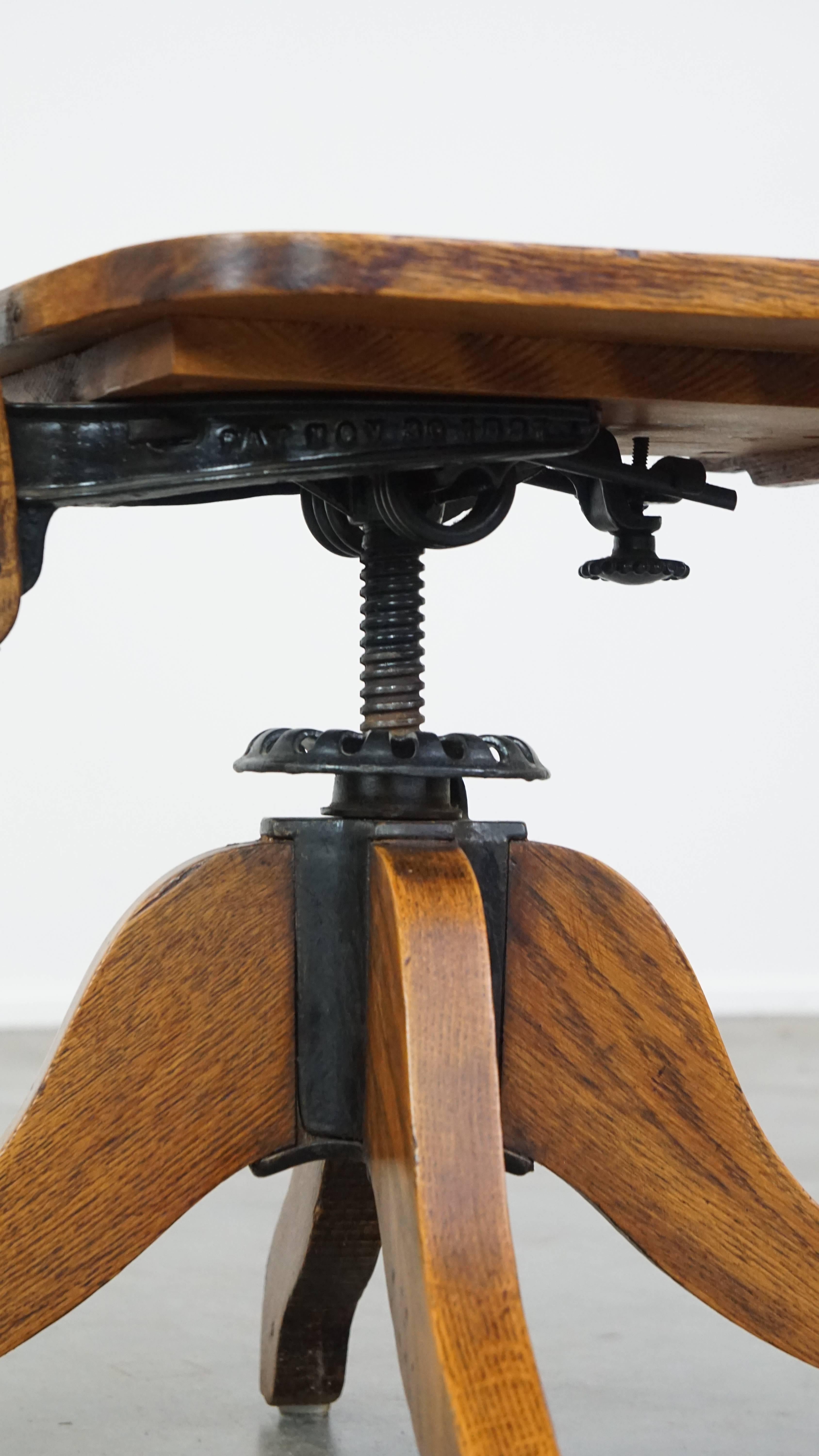 Ancienne chaise de bureau anglaise de la fin du 19e siècle avec dossier inclinable en vente 5