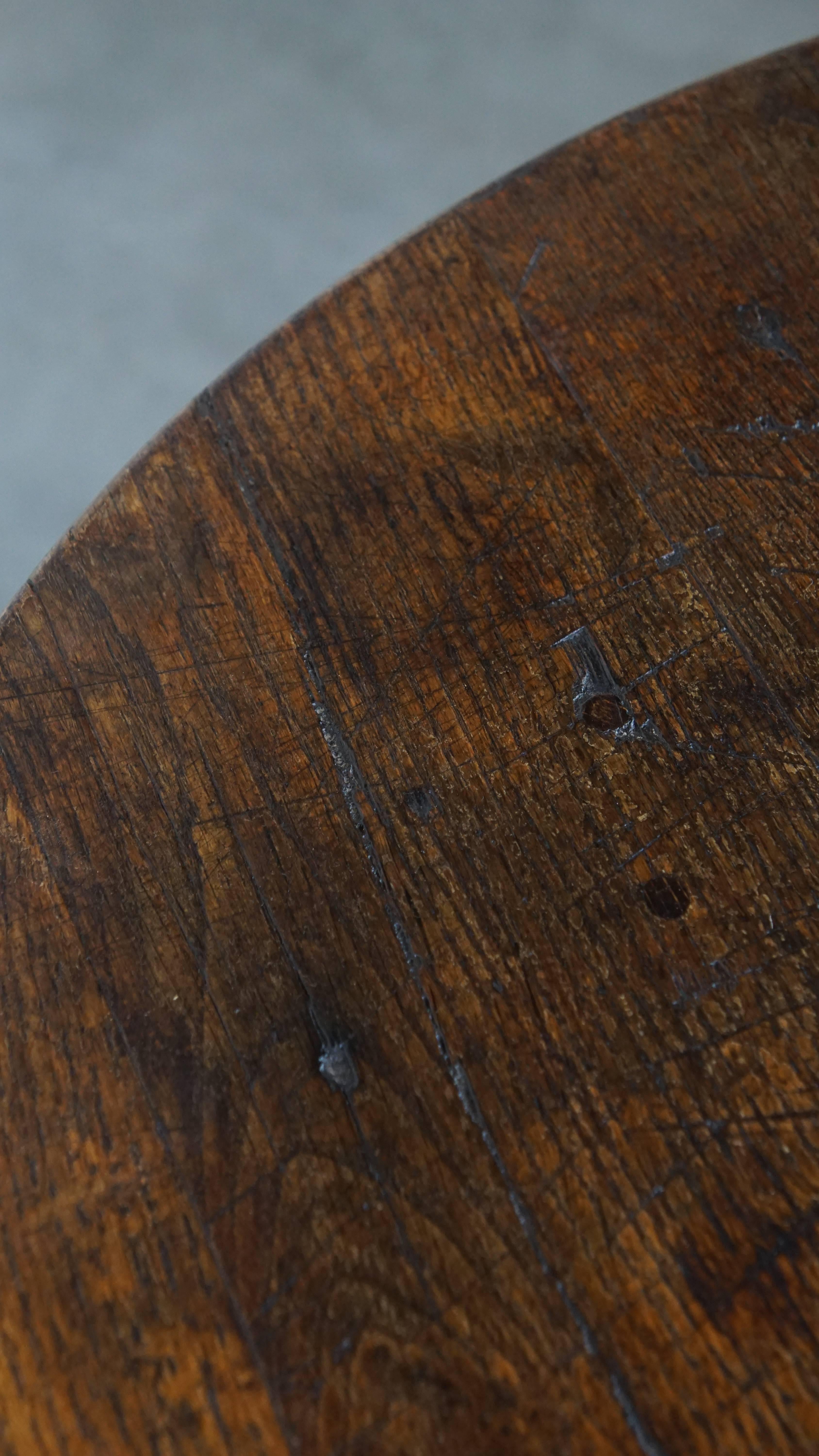 Antico tavolino inglese della fine del XIX secolo realizzato in Oak in vendita 4