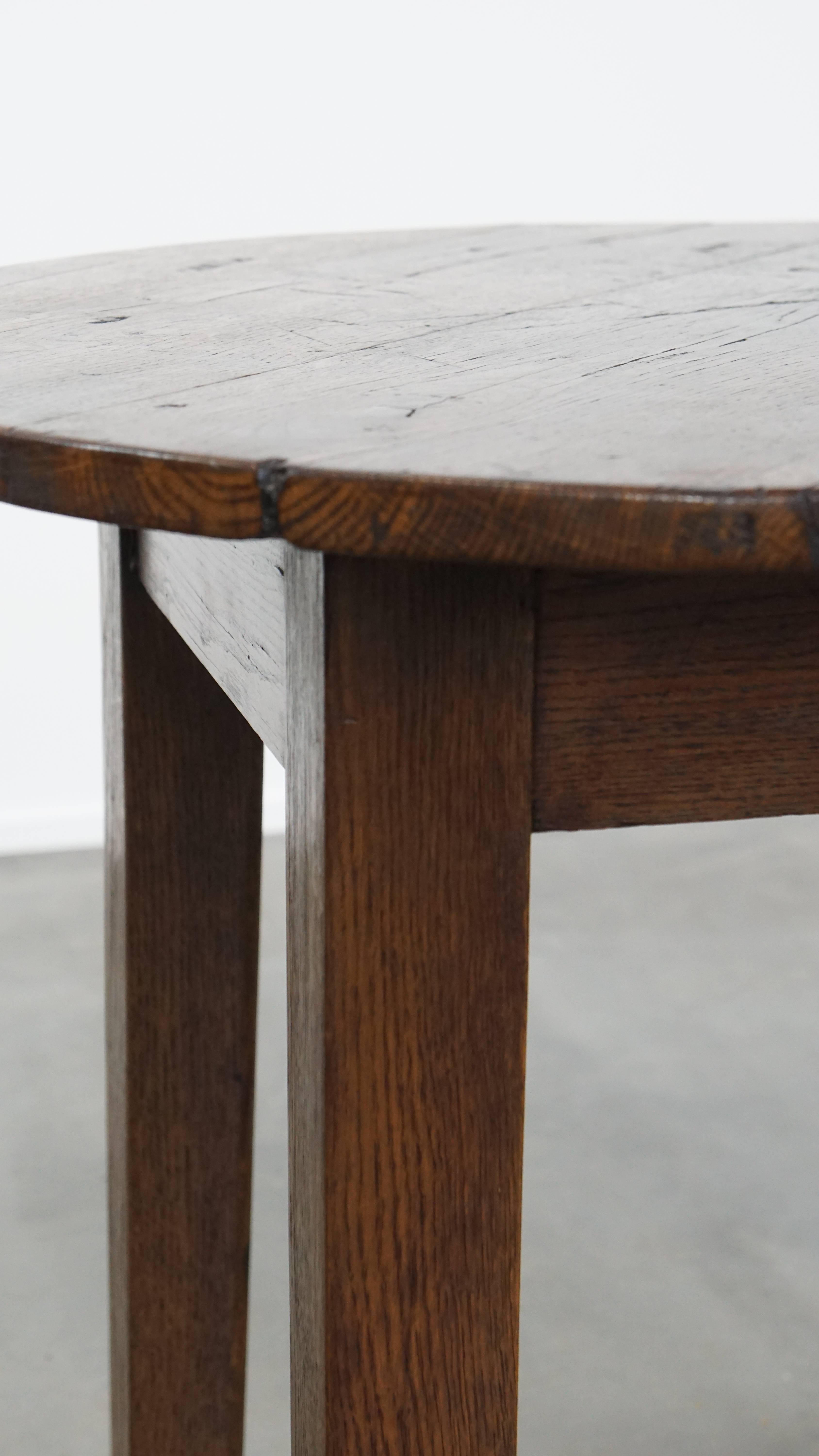 Legno Antico tavolino inglese della fine del XIX secolo realizzato in Oak in vendita