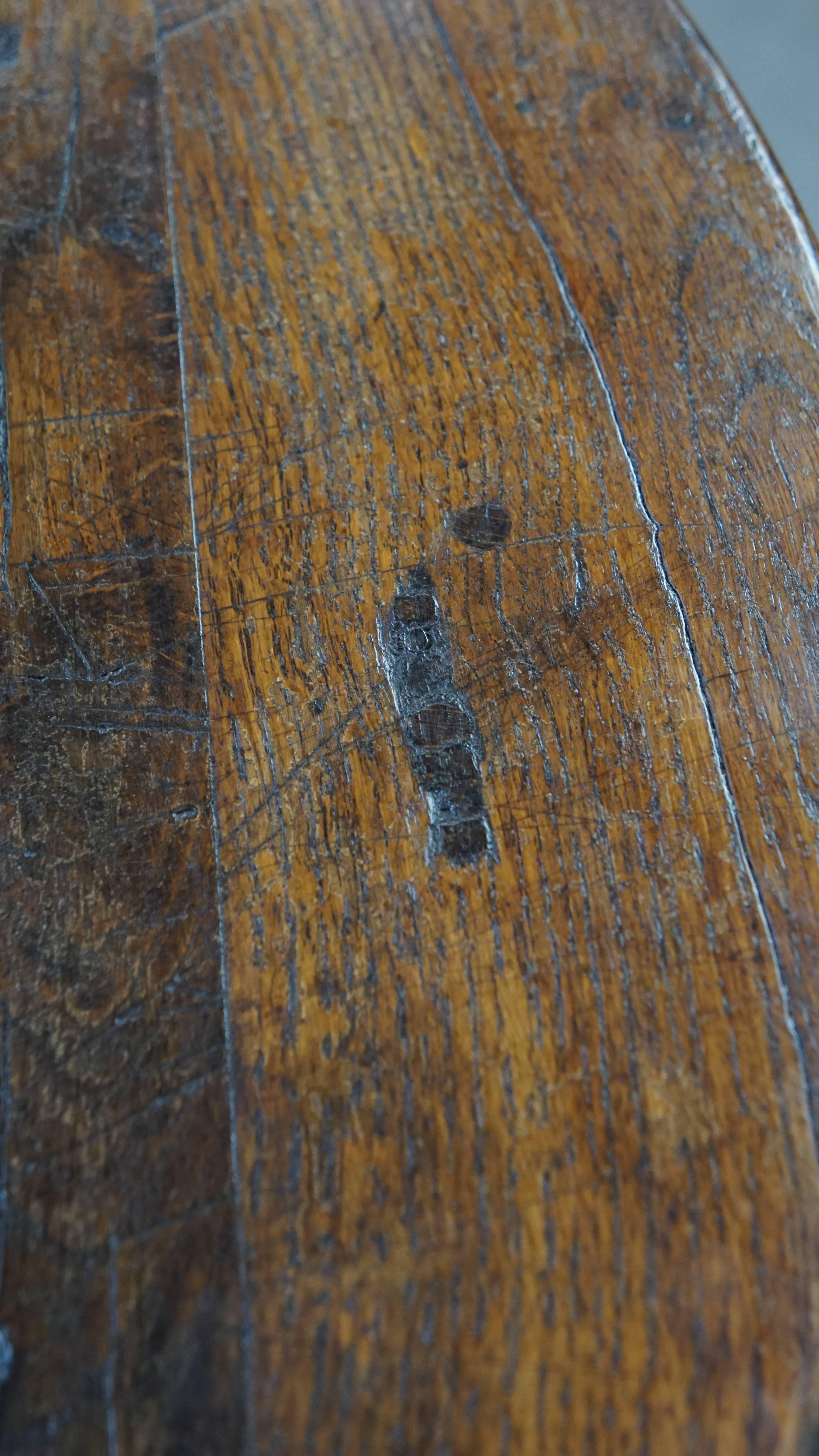 Antico tavolino inglese della fine del XIX secolo realizzato in Oak in vendita 3