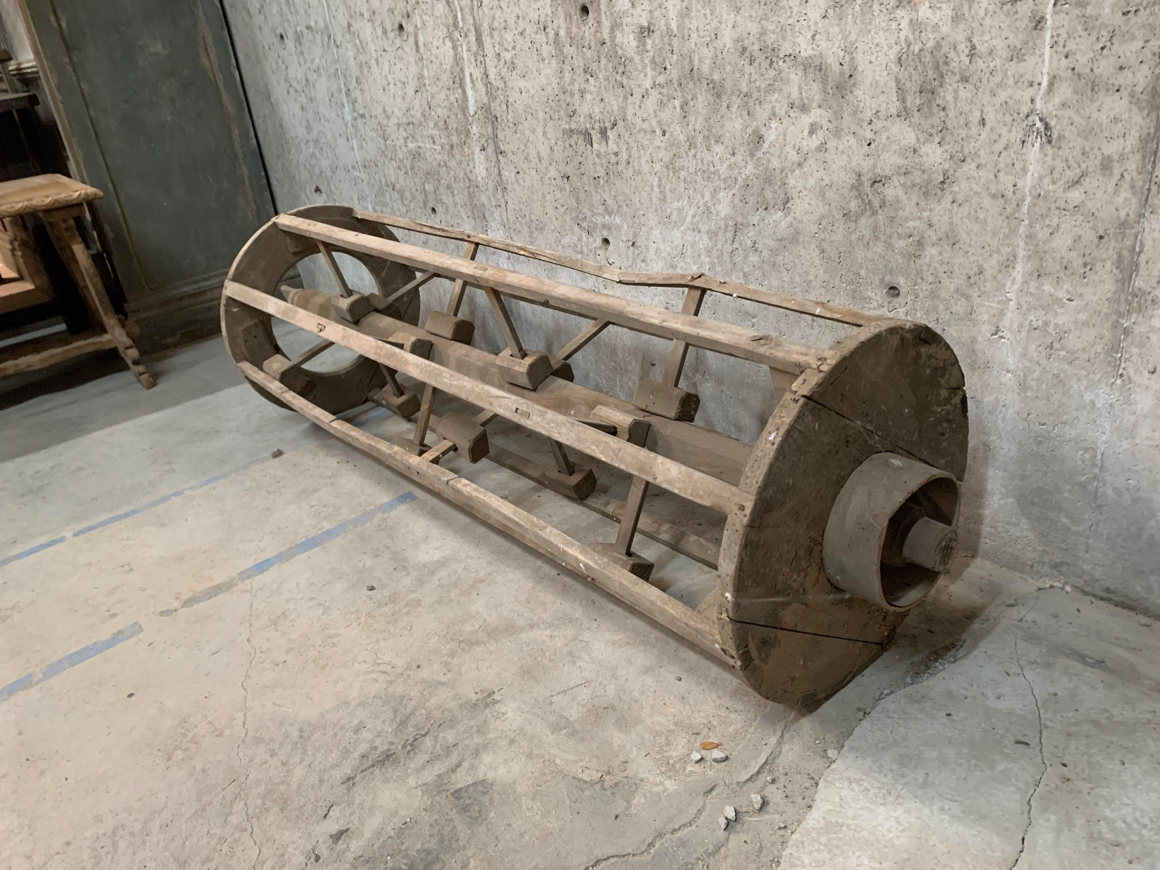 Antique Late 19th Century French Large Sculptural Rustic Harvest Wooden Thresher For Sale 5