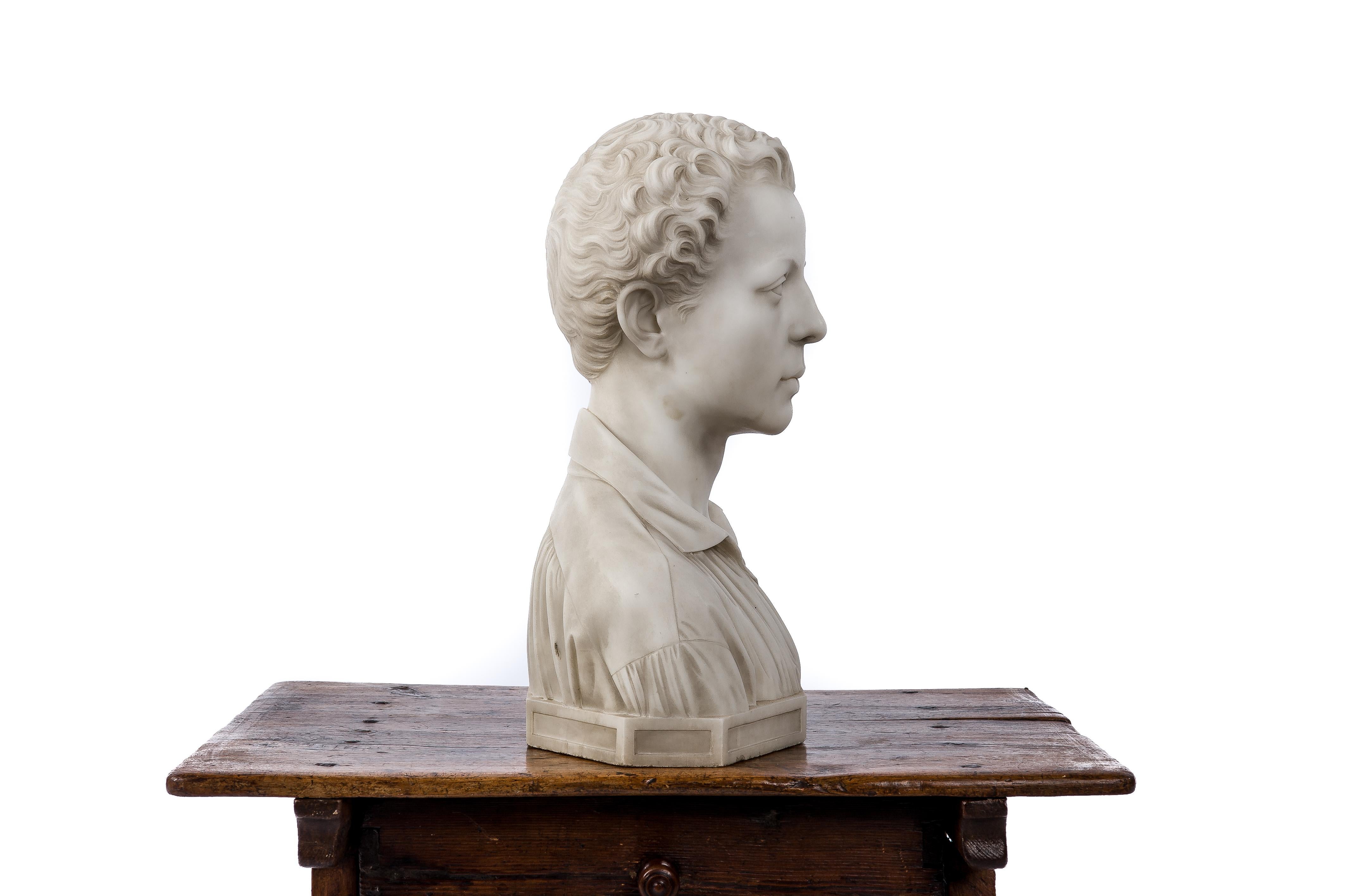 Antique Late 19th Century French Romantic White Carrara Marble Bust 3