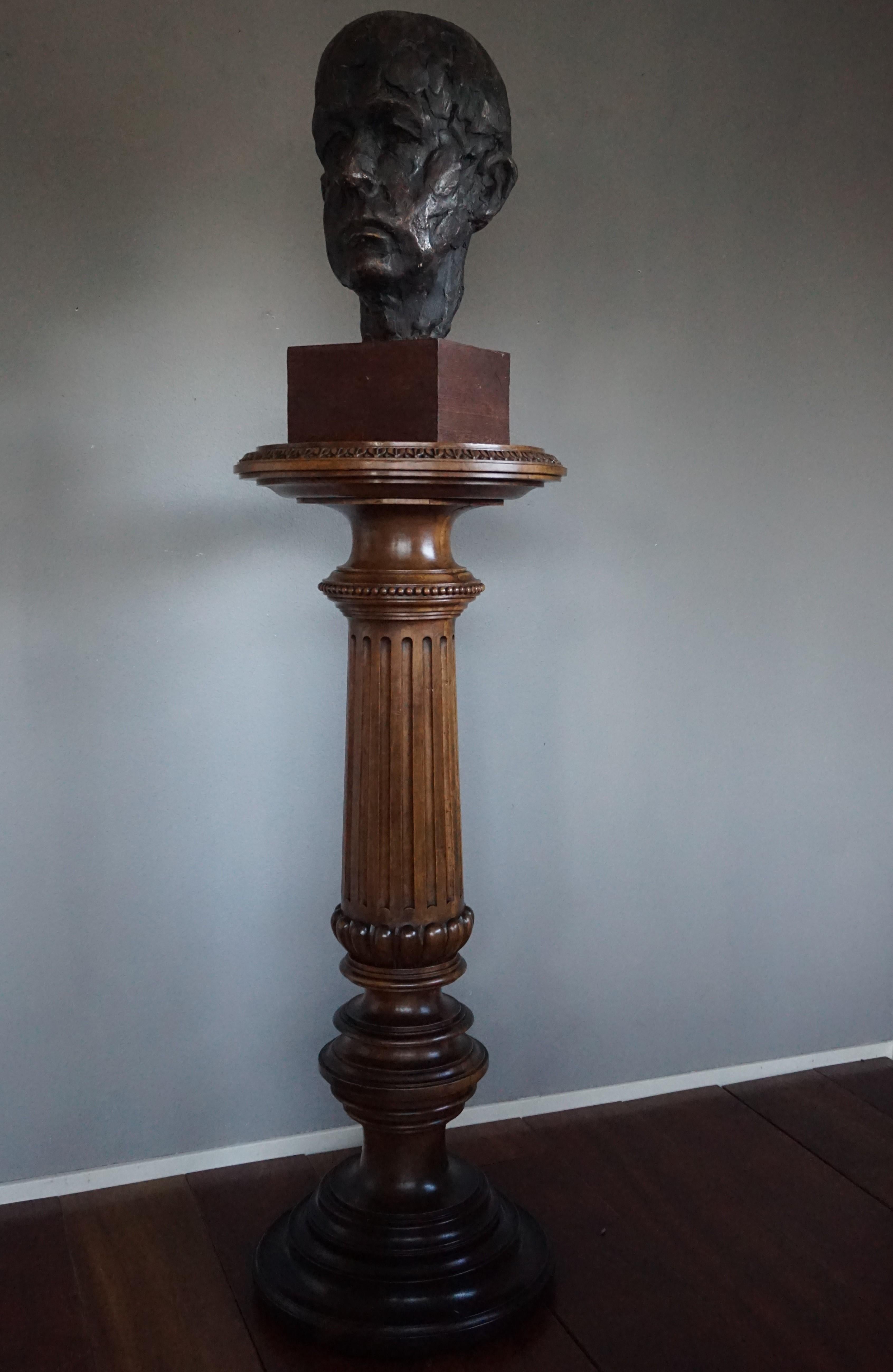 Antique Late 19th Century Hand Carved Solid Nutwood Round Pedestal Display Stand 5