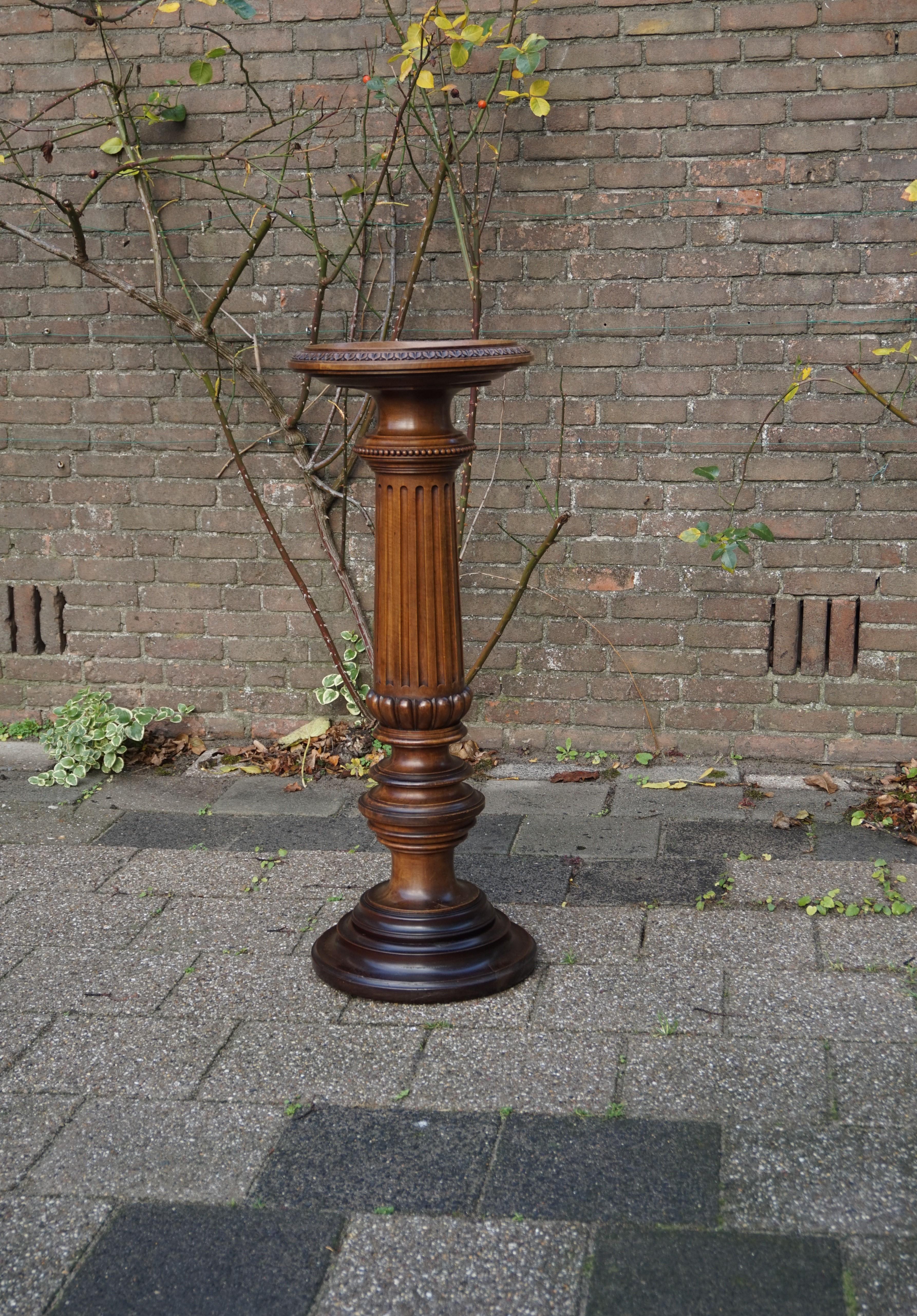 Antique Late 19th Century Hand Carved Solid Nutwood Round Pedestal Display Stand 8