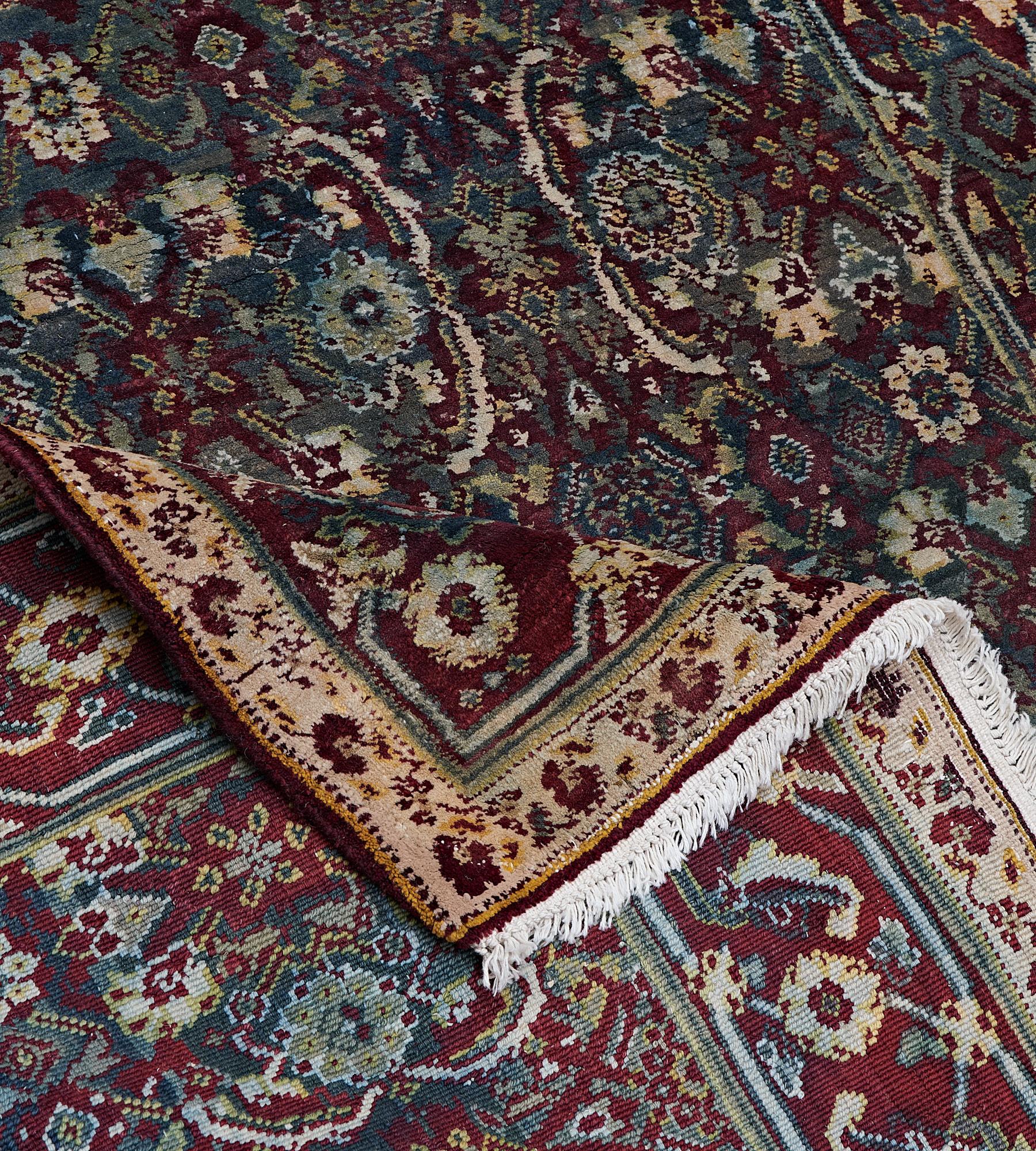 Antique Late 19th-Century Herati Pattern Agra Rug In Good Condition For Sale In West Hollywood, CA