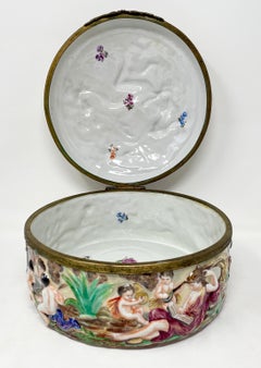 Antique Late 19th Century Italian Capo di Monte Porcelain Jewel Box.