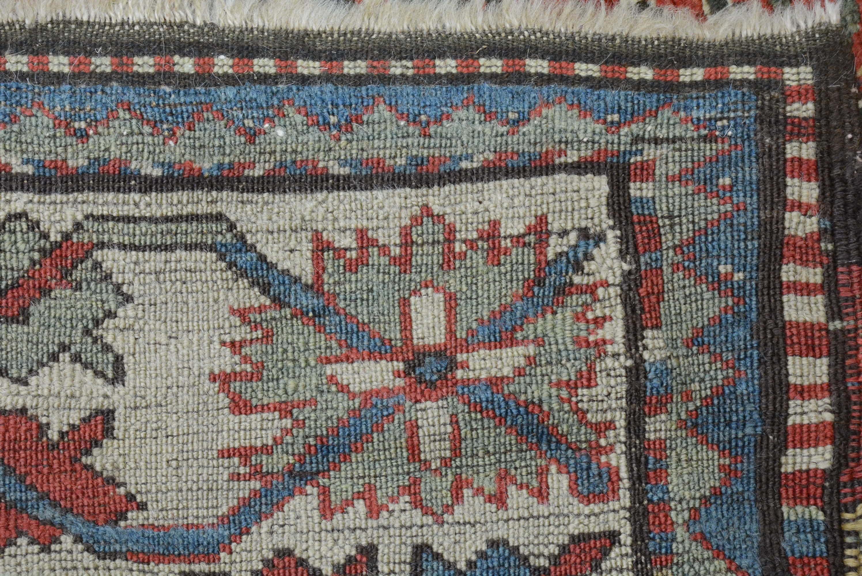 Antique tapis Kazak de la fin du 19ème siècle, daté de 1894 en vente 5