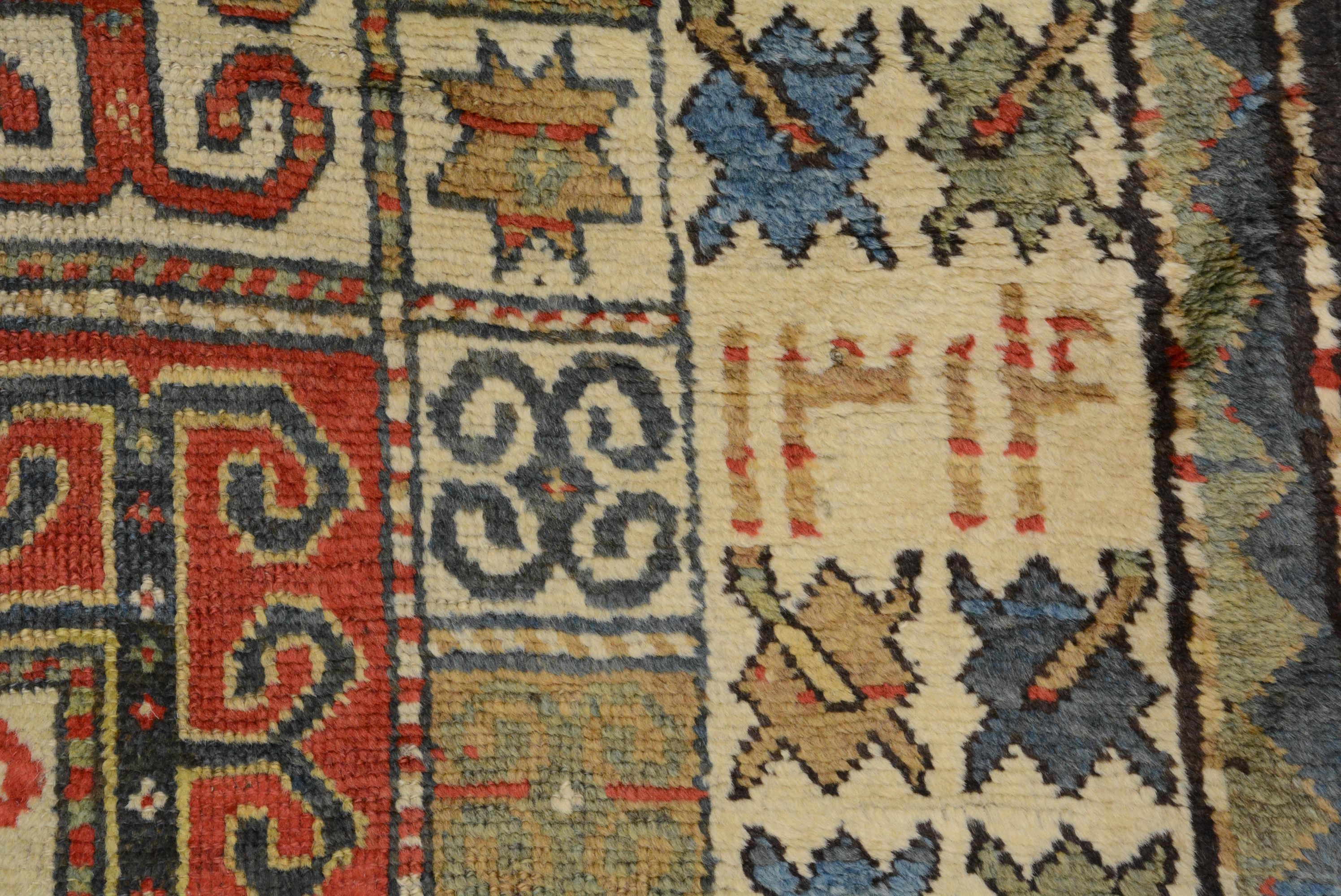 Tissage Antique tapis Kazak de la fin du 19ème siècle, daté de 1894 en vente