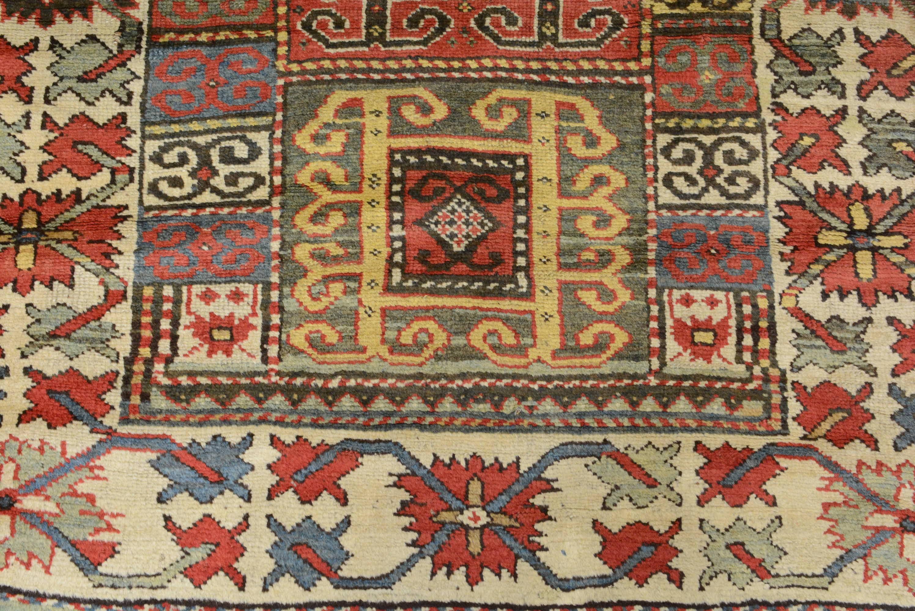 Laine Antique tapis Kazak de la fin du 19ème siècle, daté de 1894 en vente
