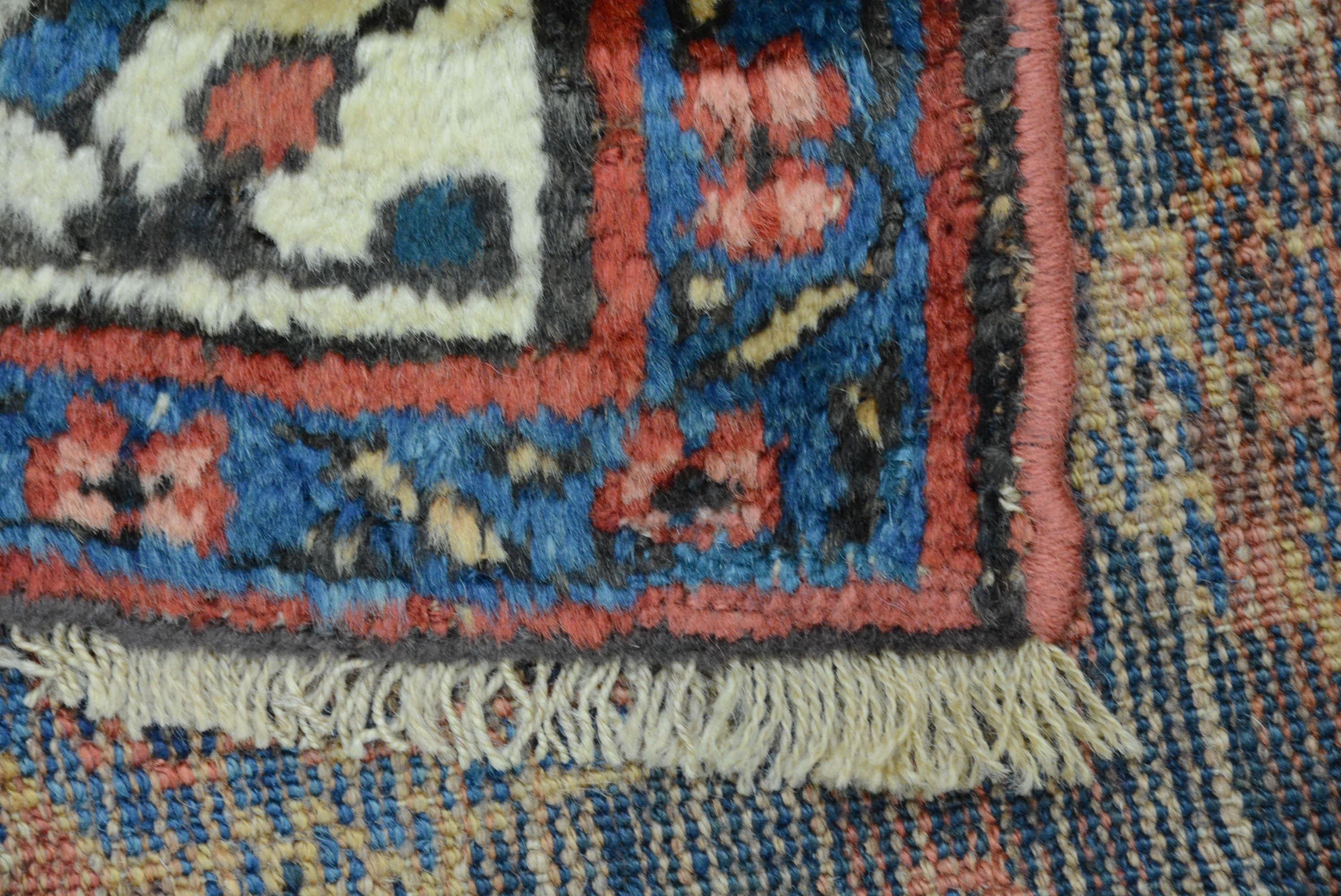 Ancien tapis kurde Bidjar de la fin du 19e siècle en vente 3