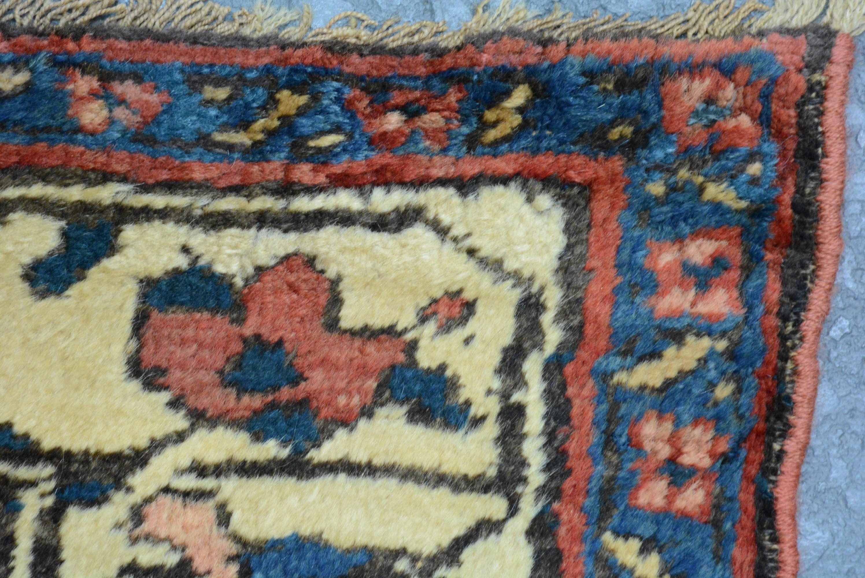 Ancien tapis kurde Bidjar de la fin du 19e siècle en vente 1