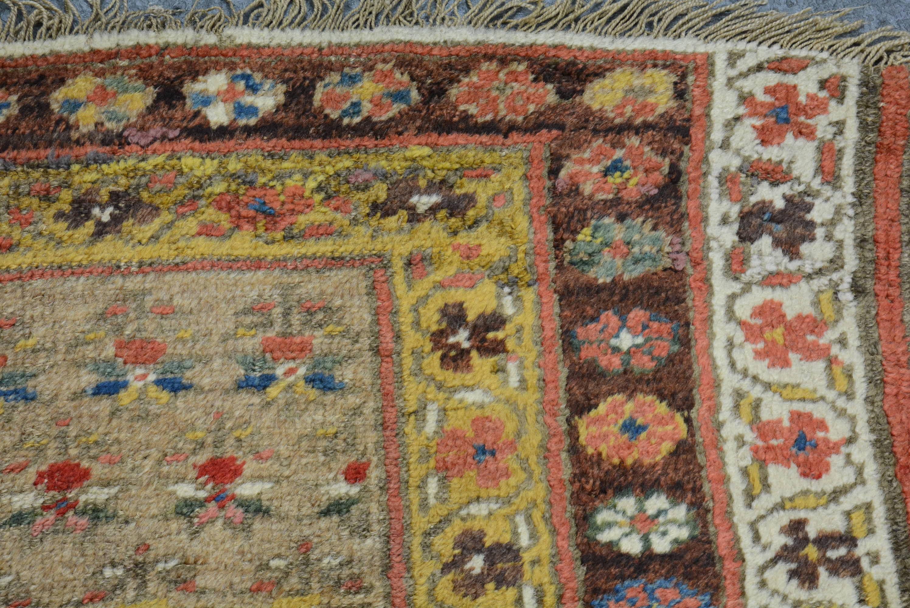 Tappeto antico curdo della fine del XIX secolo In condizioni discrete in vendita a Closter, NJ