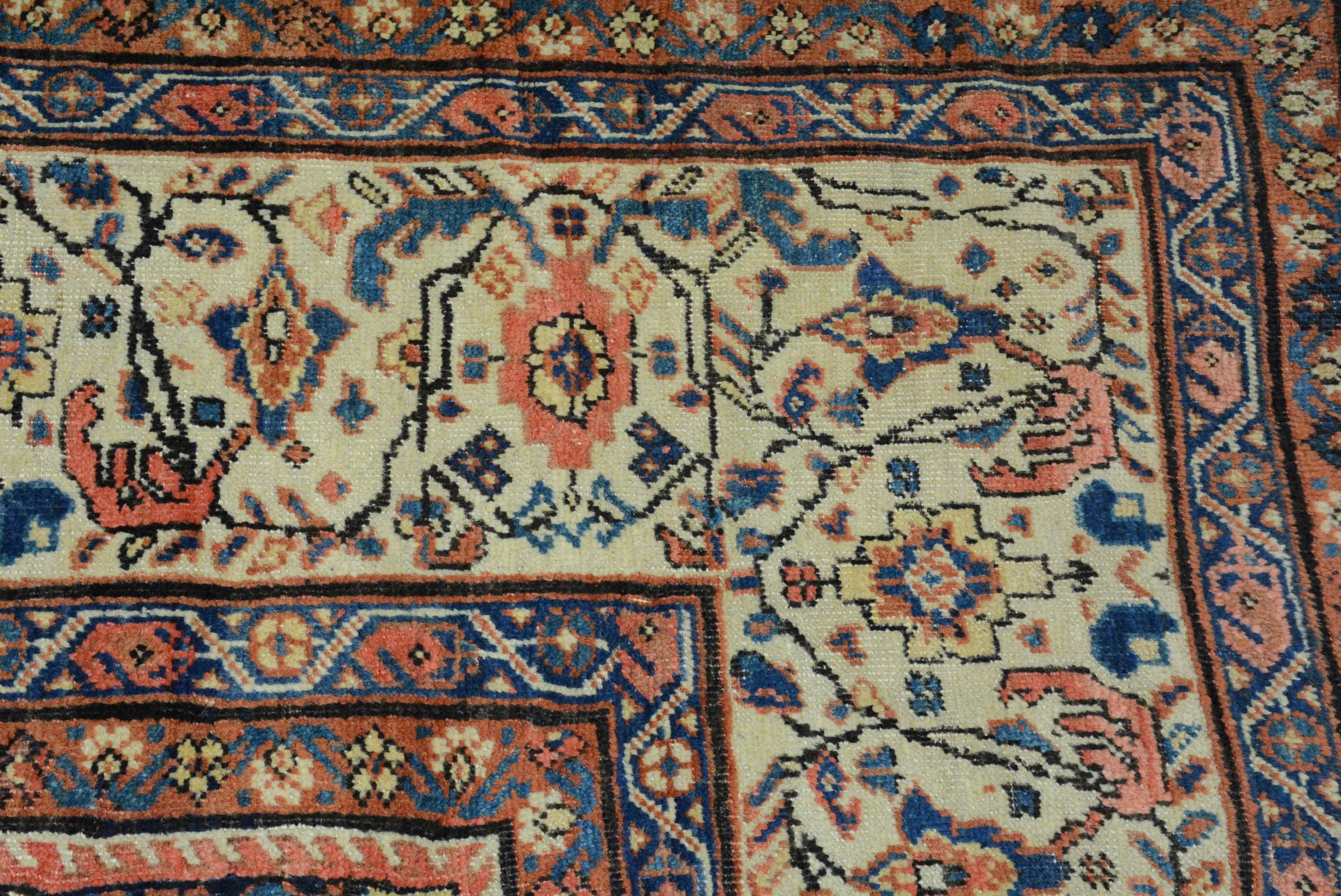 Antique Late 19th Century Persian Fereghan Carpet im Angebot 2