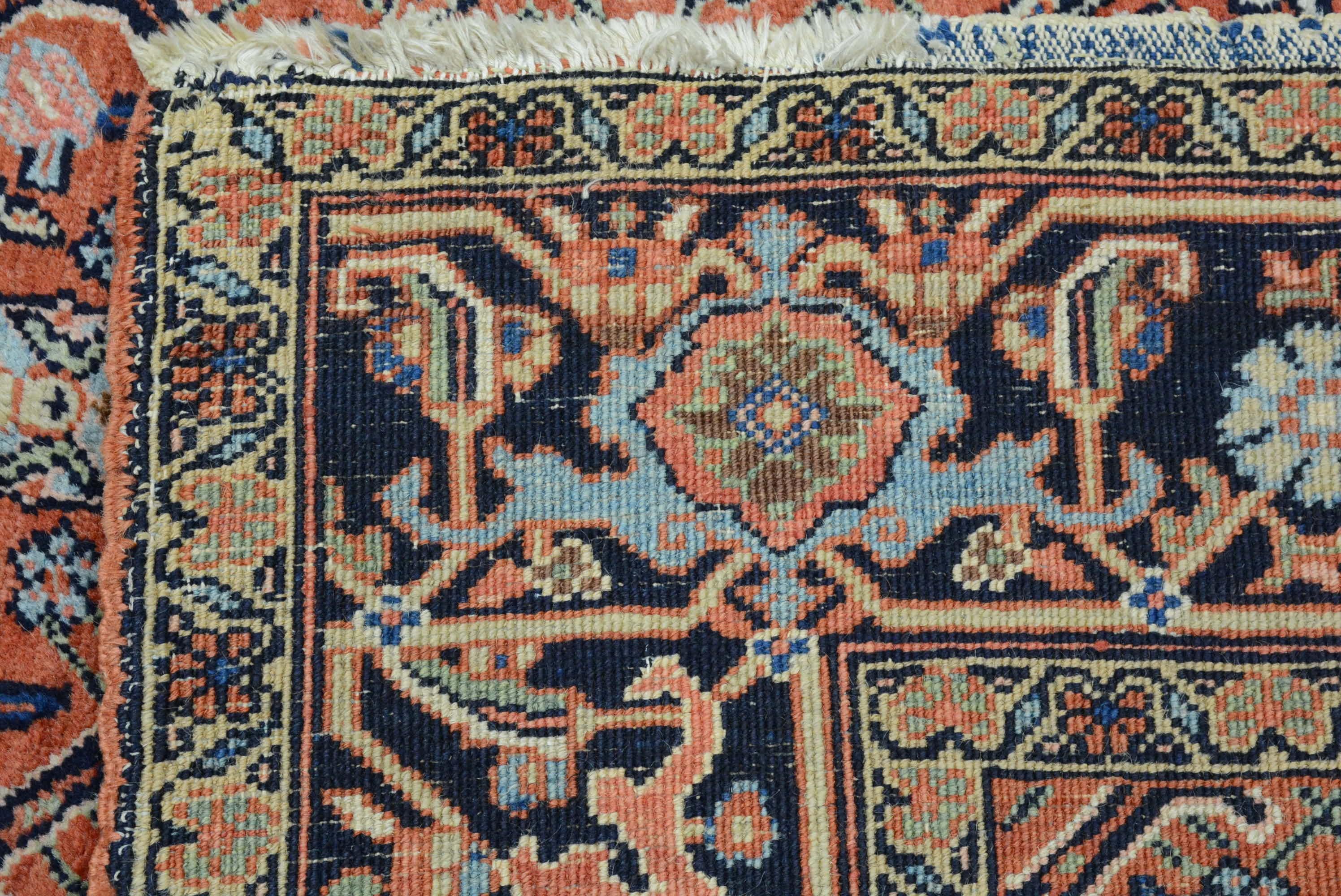 Ancien tapis persan Heriz de la fin du 19e siècle en vente 2