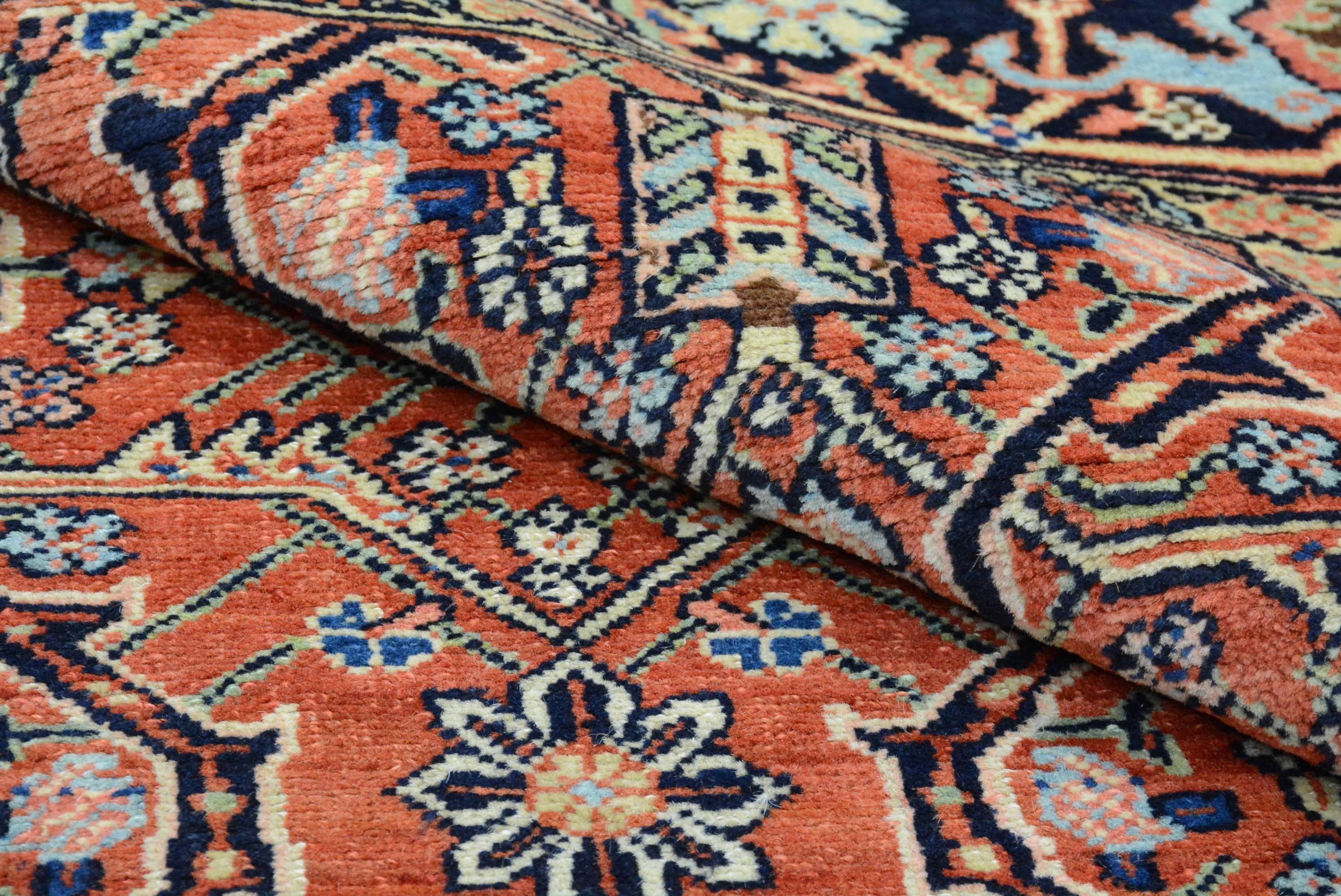 Ancien tapis persan Heriz de la fin du 19e siècle en vente 1