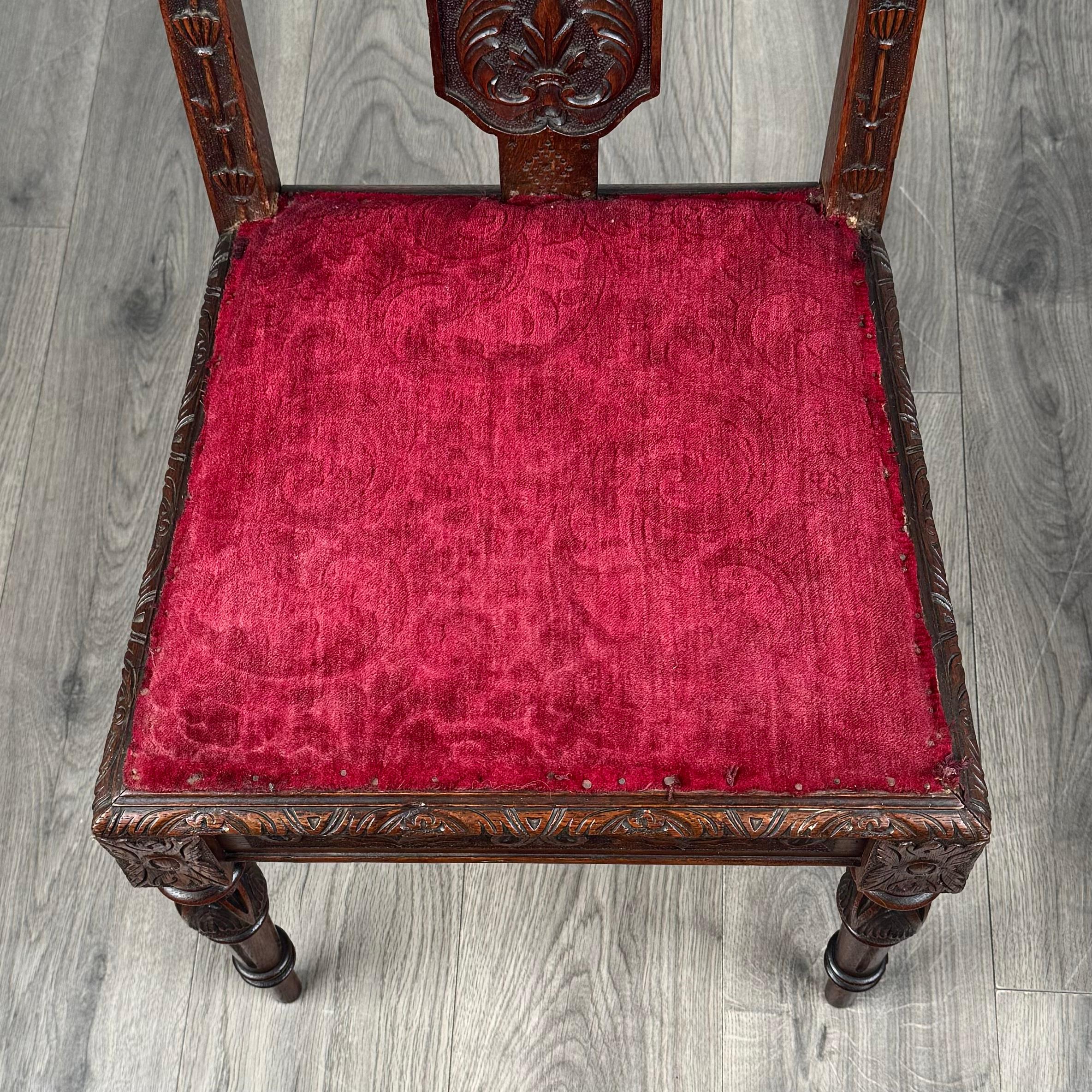 Quercia Antico set di 6 sedie da pranzo in Oak intagliate della fine del XIX secolo ( REF AFS-3424 ) in vendita