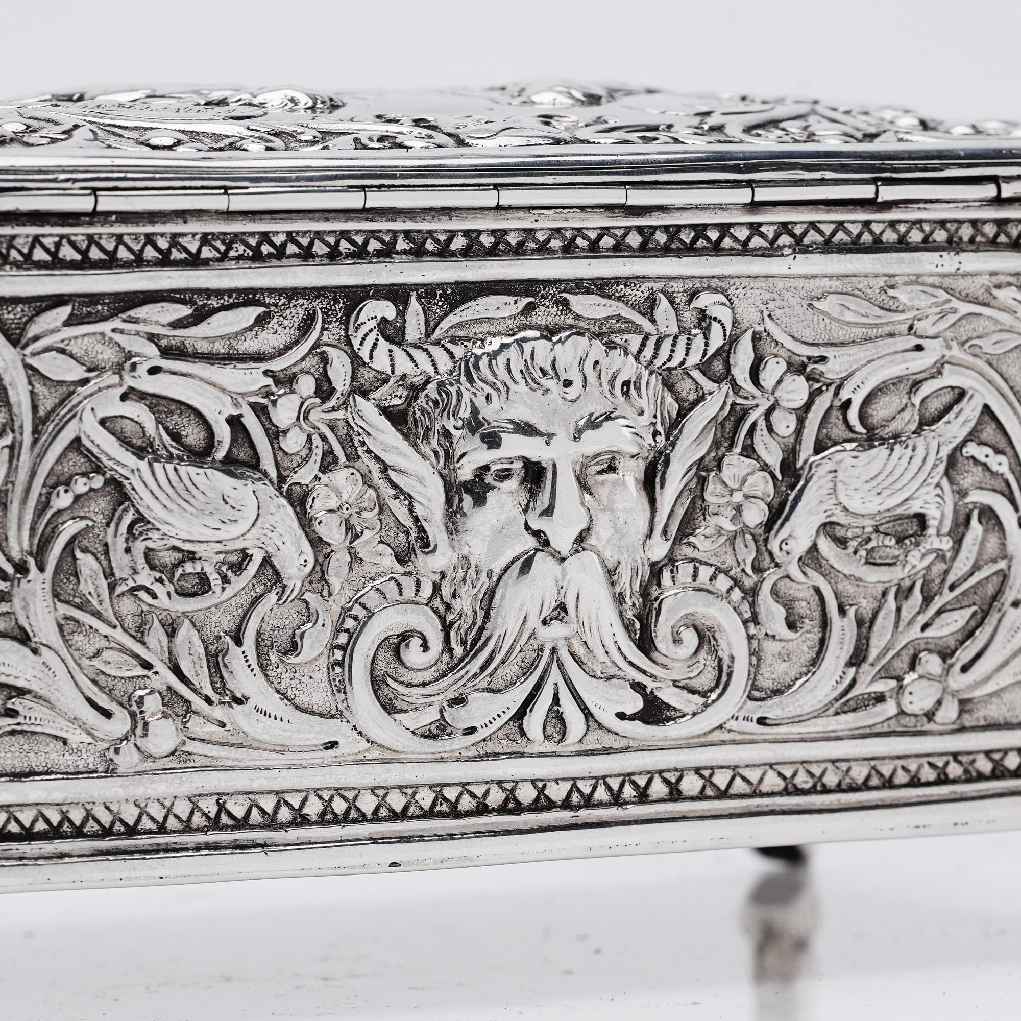 Antique Late 19th Century Silver Repoussé Decorated Jewellery Box with Cherubs For Sale 3