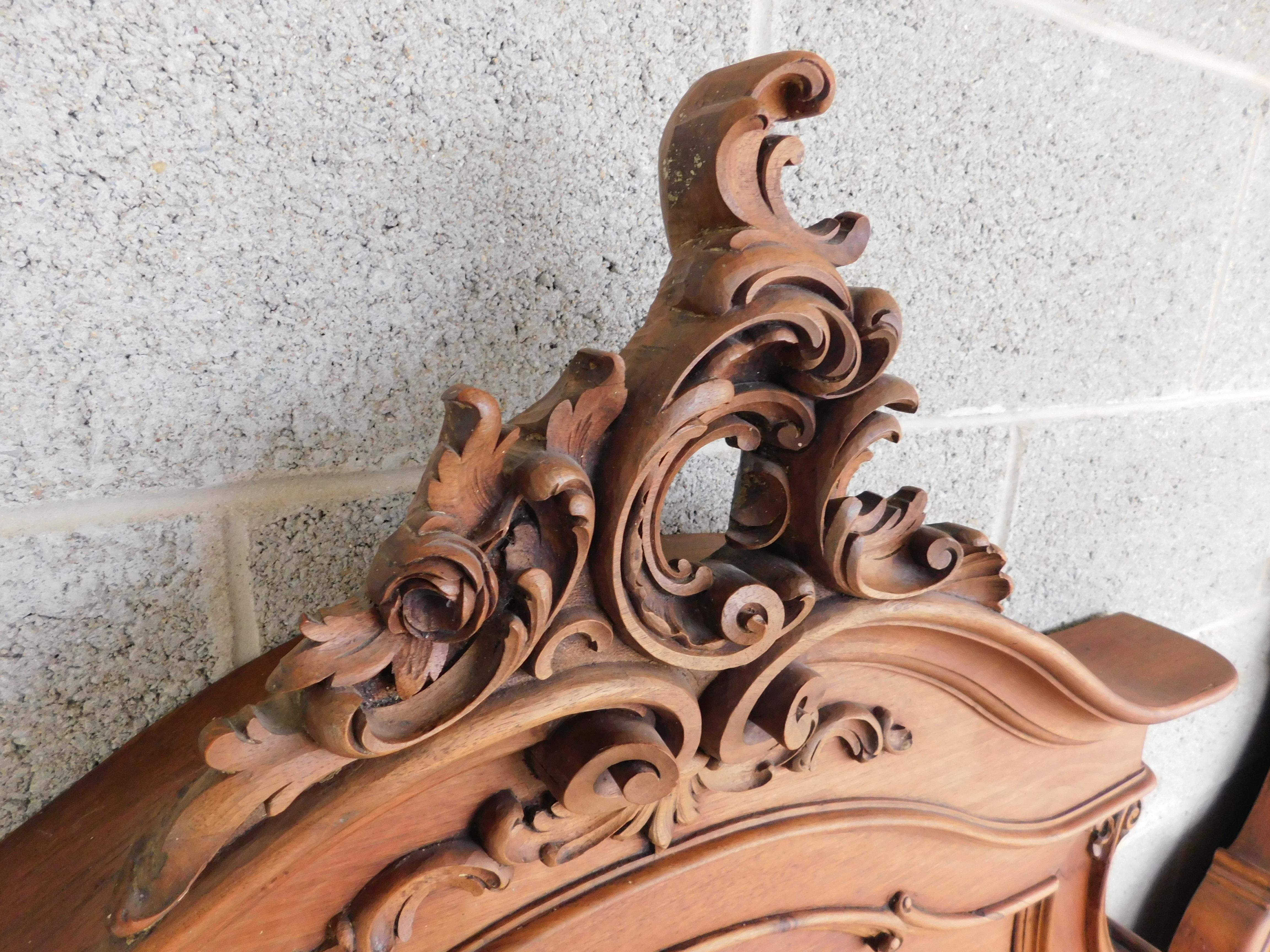 Antique Late 19th Century Walnut French Rococo Carved Twin Headboards In Good Condition For Sale In Parkesburg, PA
