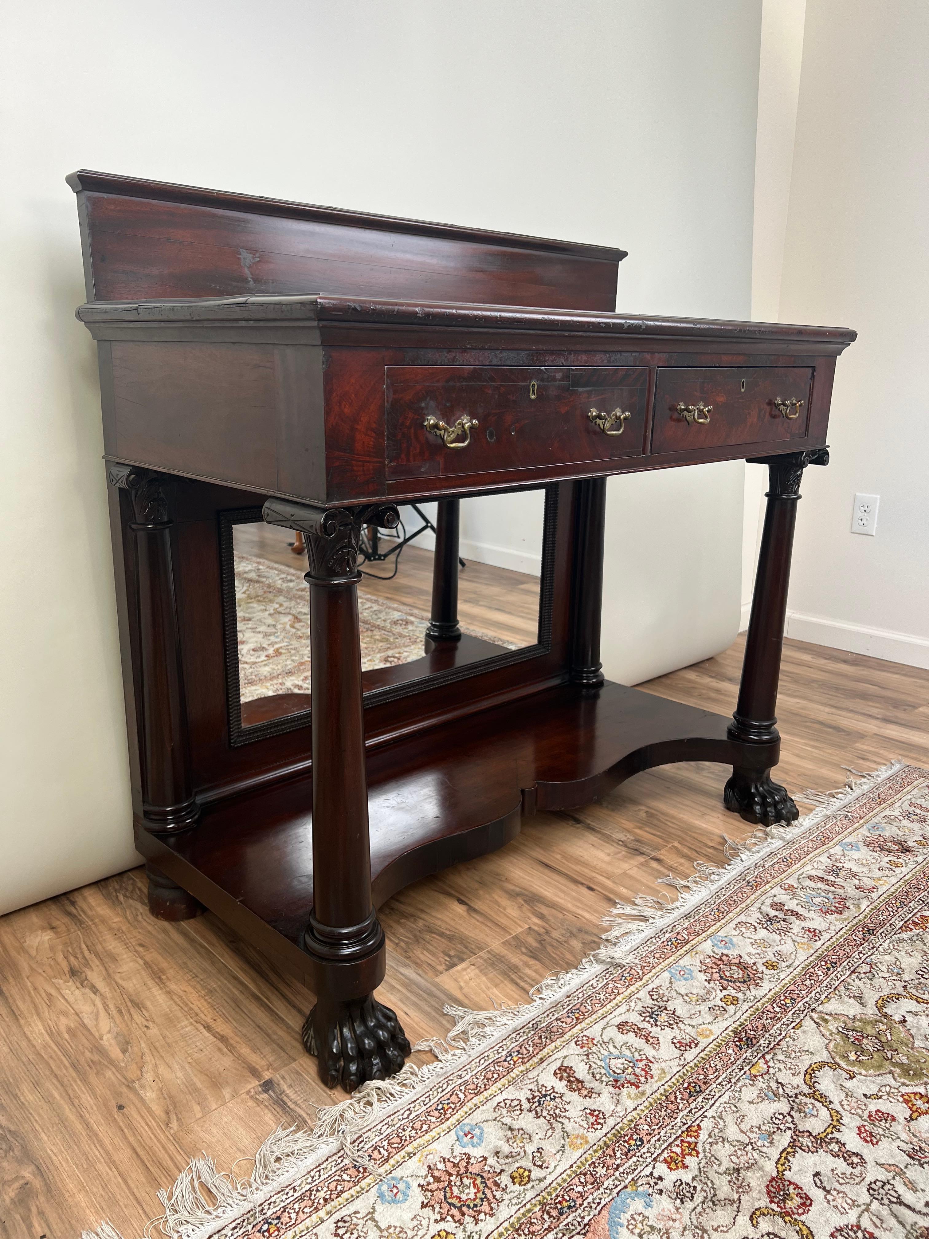 Ancienne table d'embarcadère en acajou de la fin de l'époque fédérale, C.I.C. 1840 Bon état - En vente à Westfield, MA