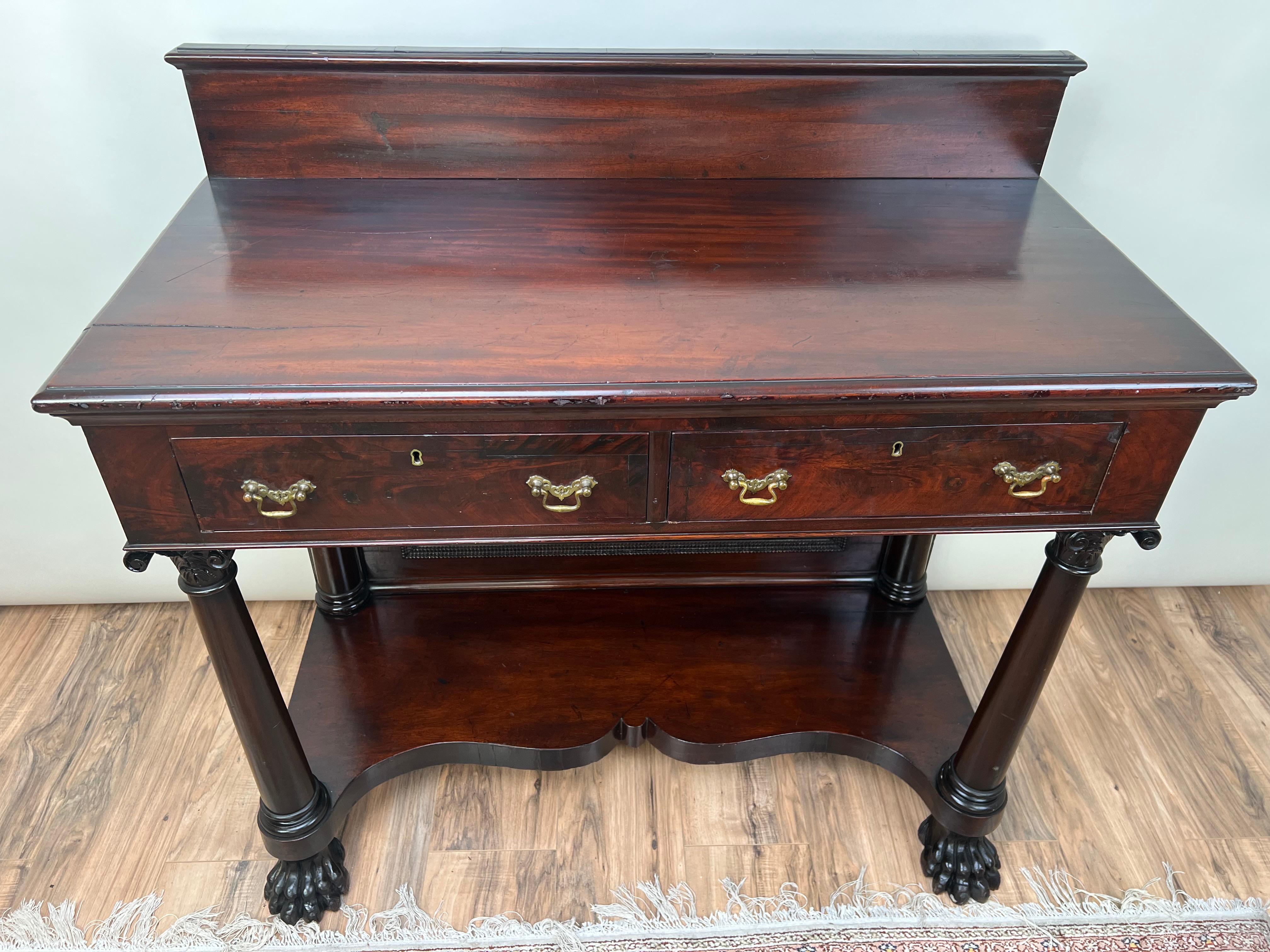 Milieu du XIXe siècle Ancienne table d'embarcadère en acajou de la fin de l'époque fédérale, C.I.C. 1840 en vente
