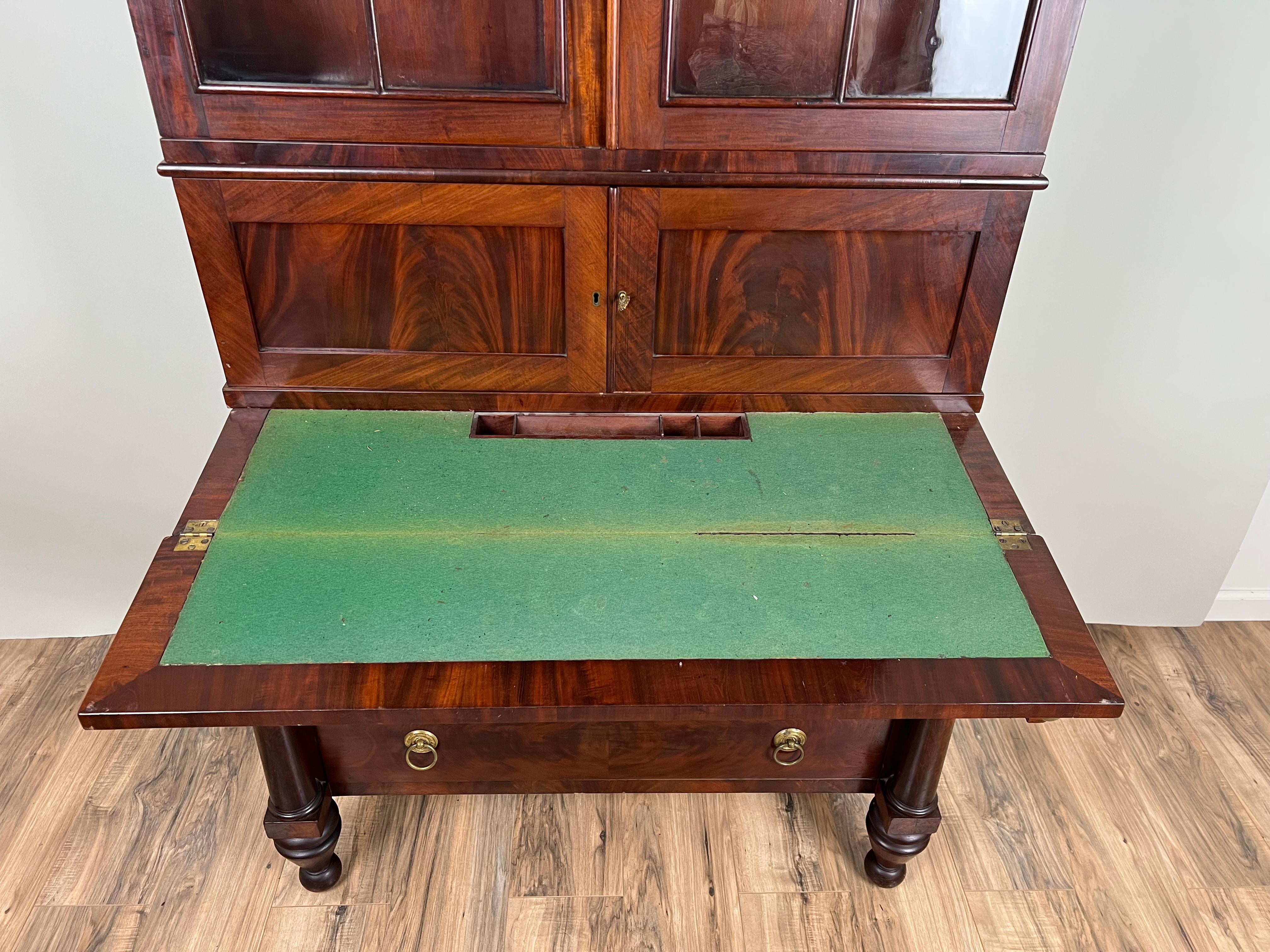 Mogano Antica Libreria Plantation in mogano di epoca tardo-federale C.C. Fine anni '30 del XIX secolo in vendita