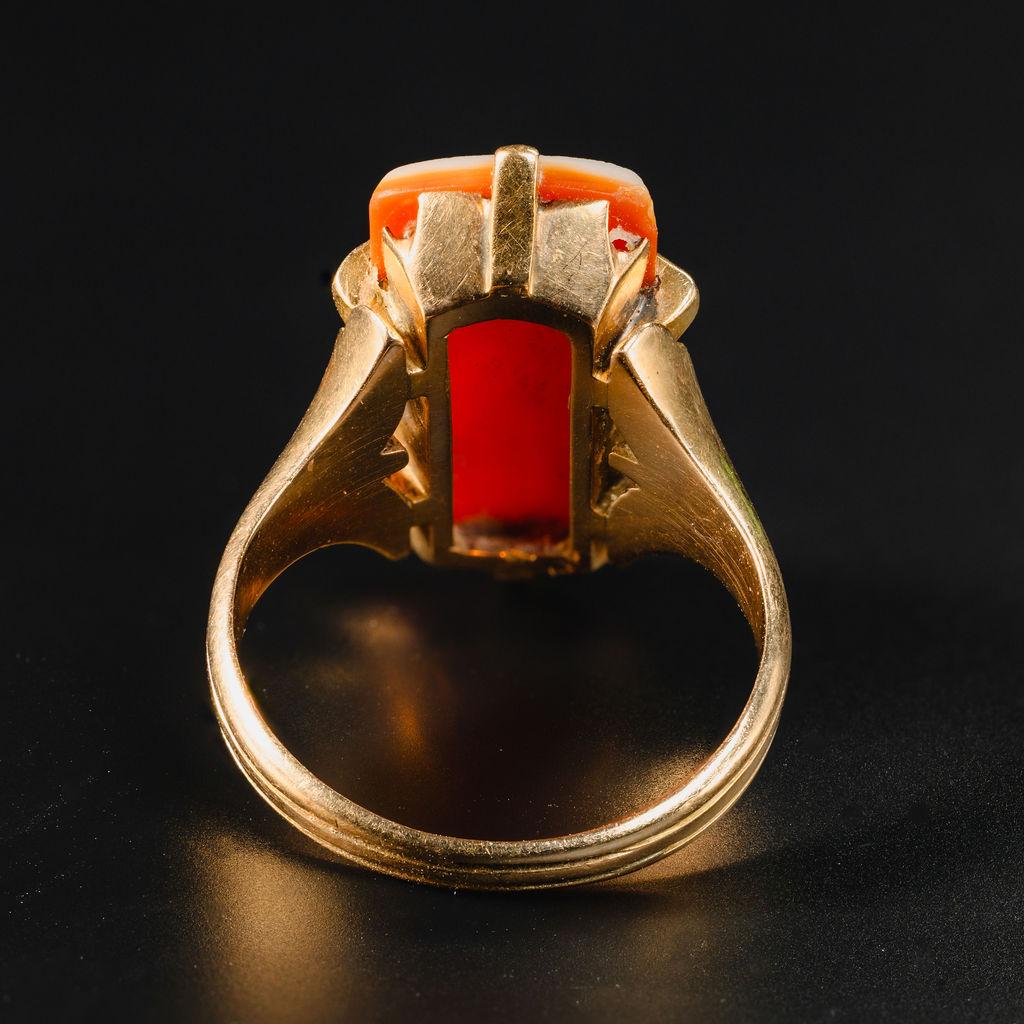 Bague ancienne en or jaune 14k avec camée en forme de coquillage/déesse grecque en vente 5