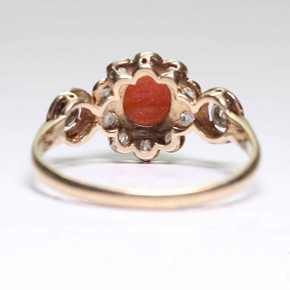 Antique Late Victorian 18 Karat Gold Coral and Diamond Ring In Excellent Condition In Miami, FL
