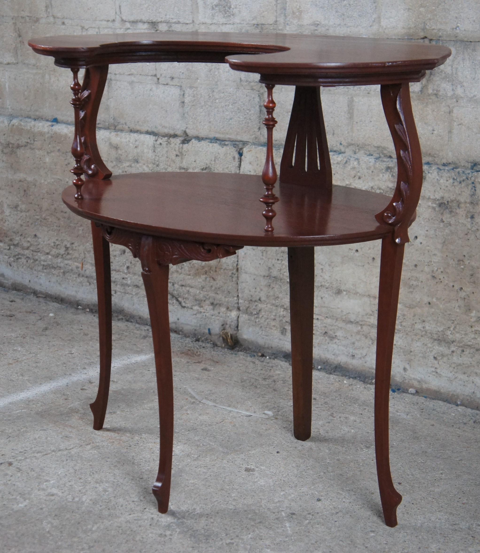 Antique Late Victorian 2 Tier Mahogany Carved Etagere End Table Dessert Serving  In Good Condition In Dayton, OH