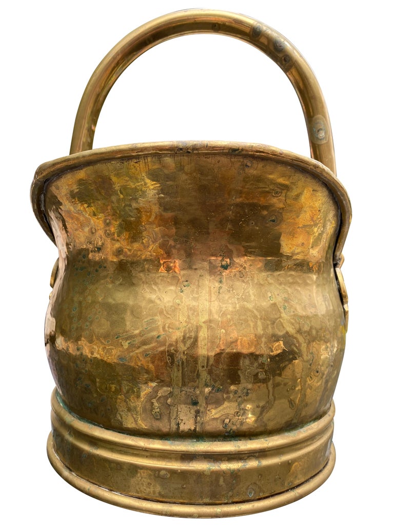 Antique Late Victorian Brass Coal Bucket with FleurdeLis Fittings, circa 1900 For Sale at 1stDibs
