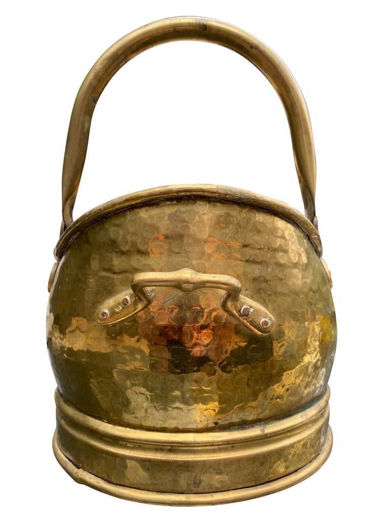 Antique Late Victorian Brass Coal Bucket with FleurdeLis Fittings, circa 1900 For Sale at 1stDibs
