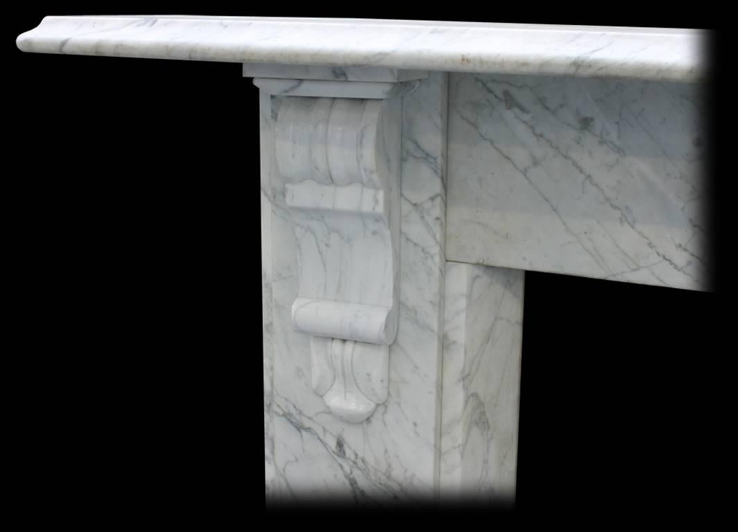 Antique Late Victorian Carrara Marble Fire Surround In Good Condition In Manchester, GB