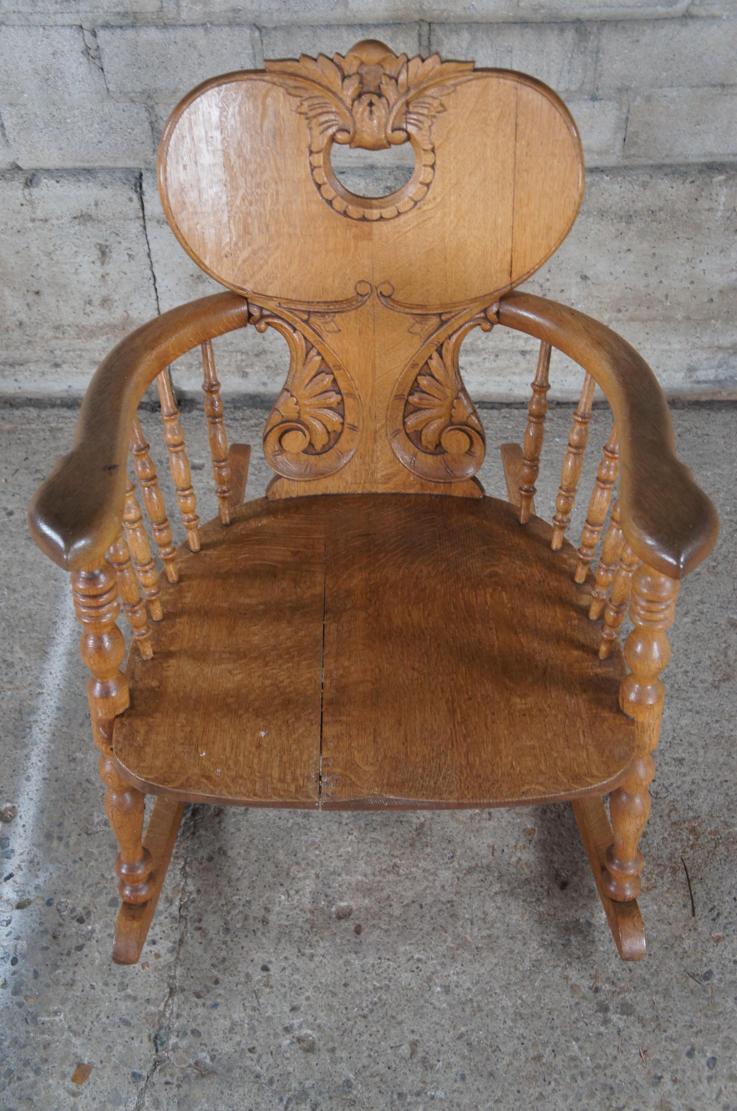 Antique Late Victorian Carved Quartersawn Oak Barrel Back Rocking Chair Rocker In Good Condition For Sale In Dayton, OH