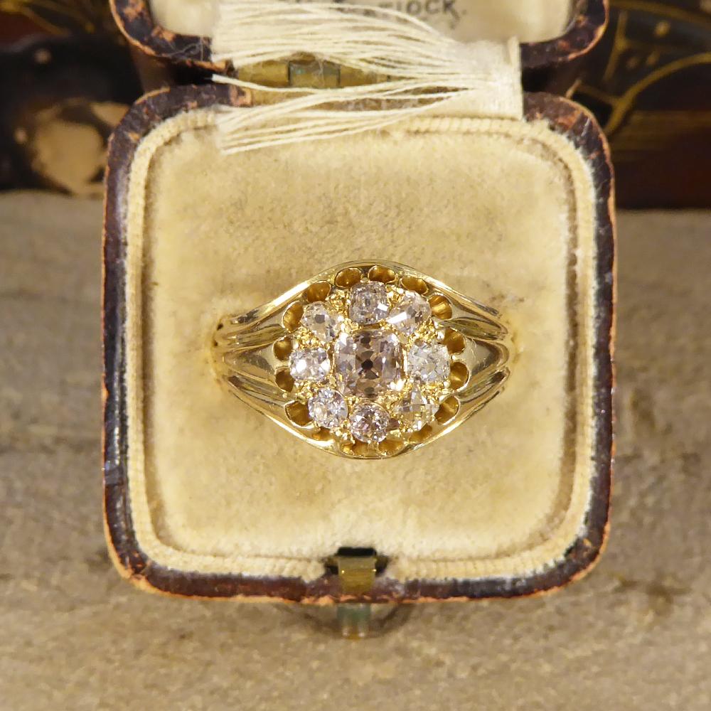 Antique Late Victorian Diamond Cluster Ring in 18 Carat Gold, 0.75 Carat Total 2