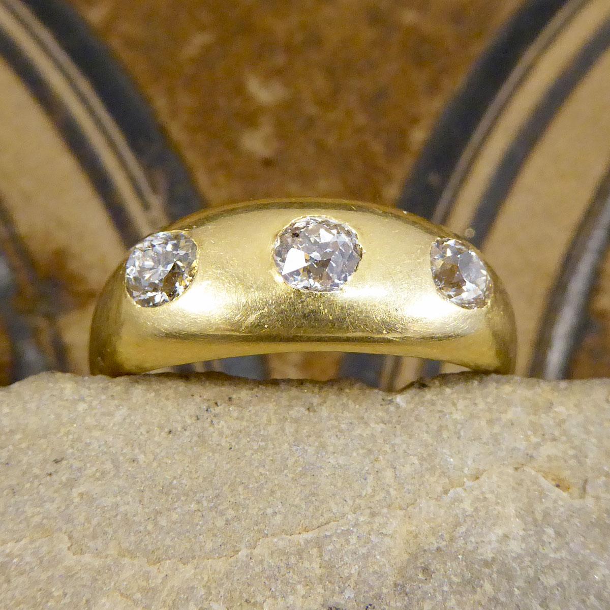 Antique Late Victorian Diamond Three Stone Gypsy Set Ring in 18ct Yellow Gold 5