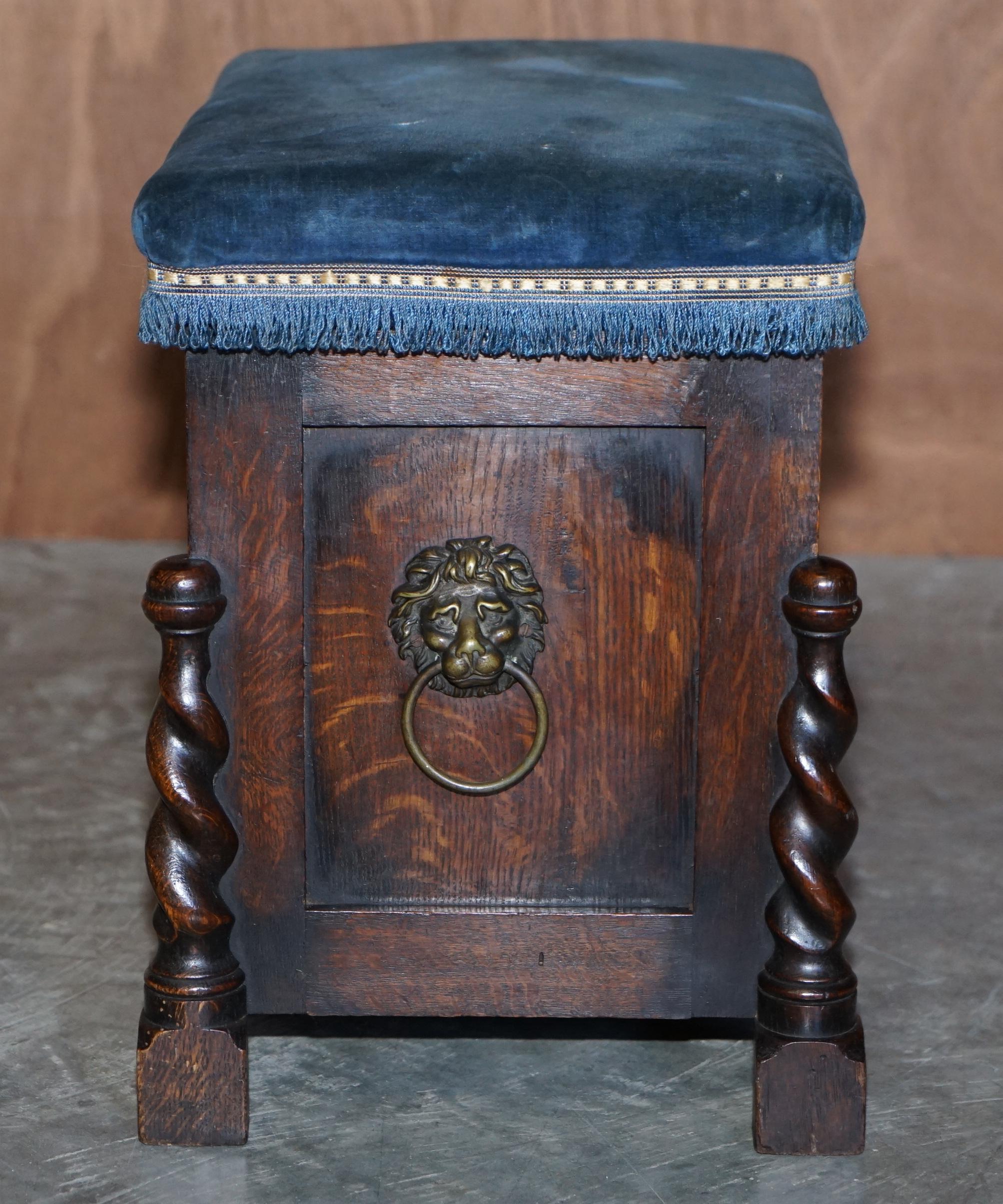 Antique Late Victorian English Oak Footstool / Ottoman Lions Head Brass Handles 1
