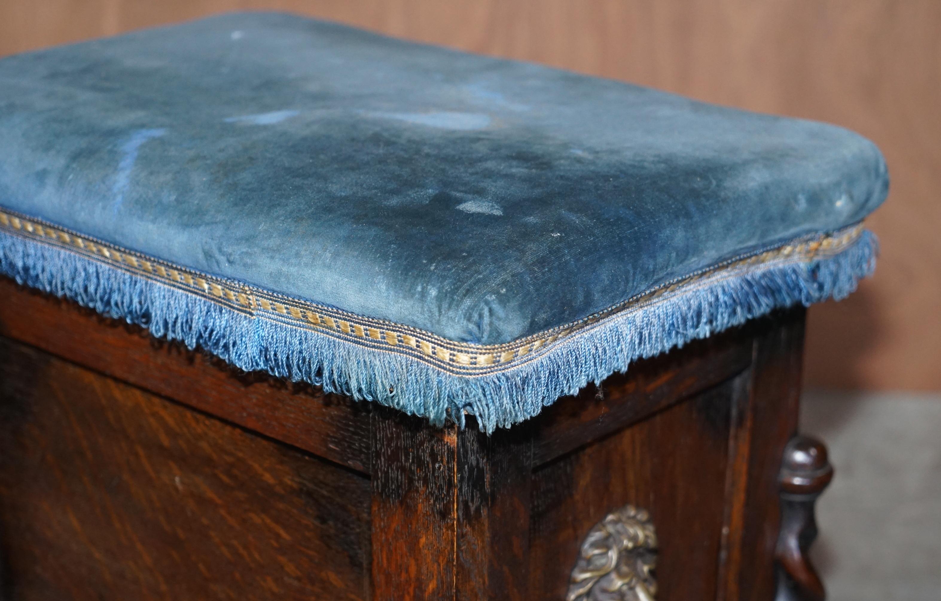 Antique Late Victorian English Oak Footstool / Ottoman Lions Head Brass Handles 5