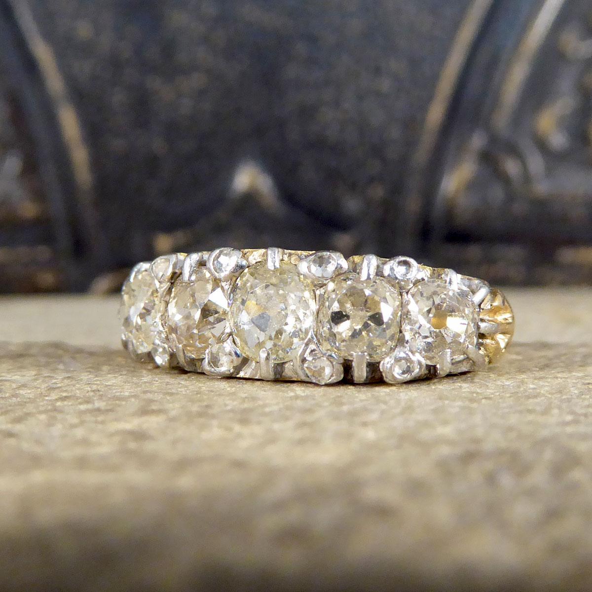 Women's or Men's Antique Late Victorian Five Stone Old Cut Diamond Ring in 18ct Yellow Gold