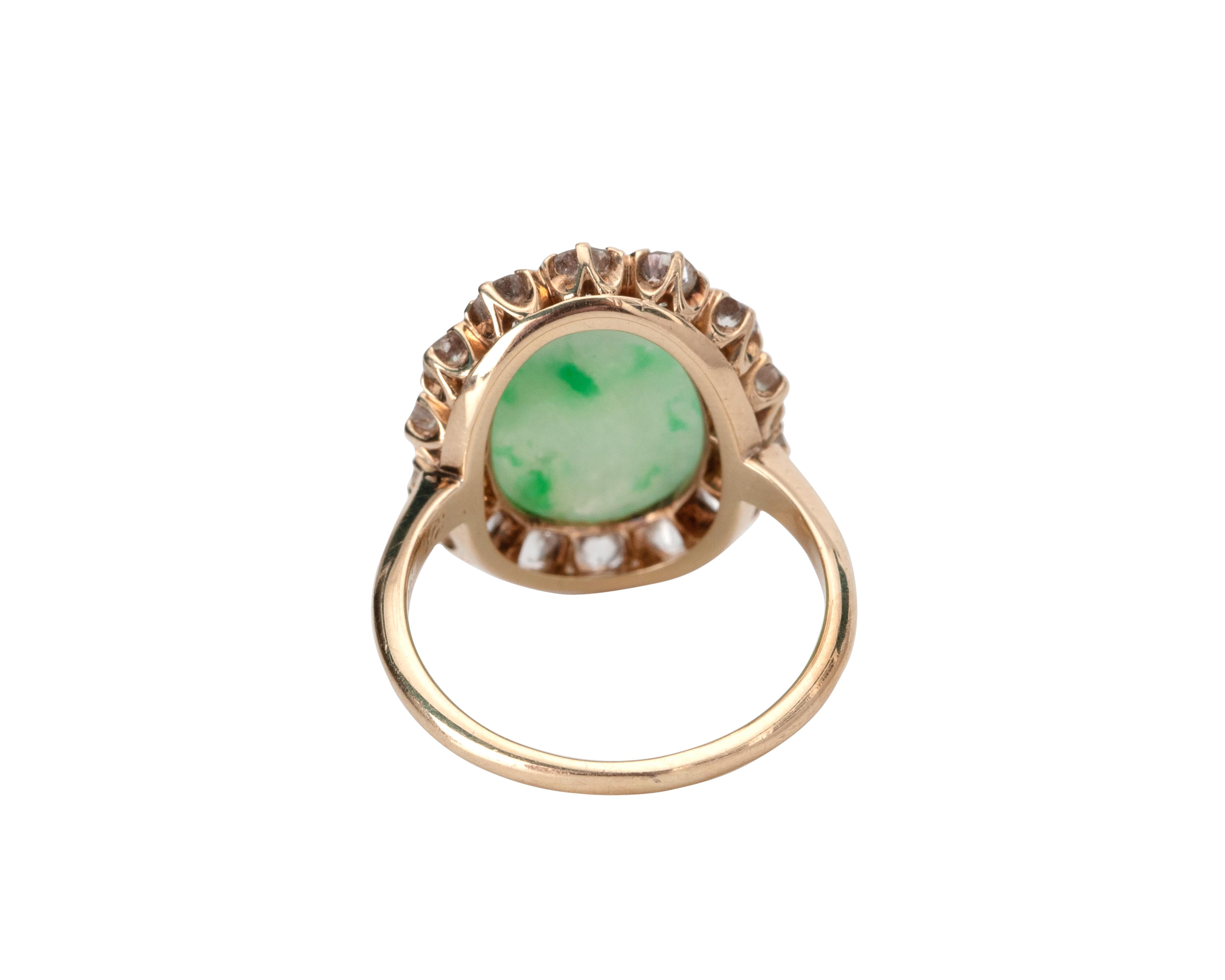 Antique Late Victorian Green Jade Yellow Gold Ring w/ Old Mine Cut Diamond Halo In Good Condition In Addison, TX
