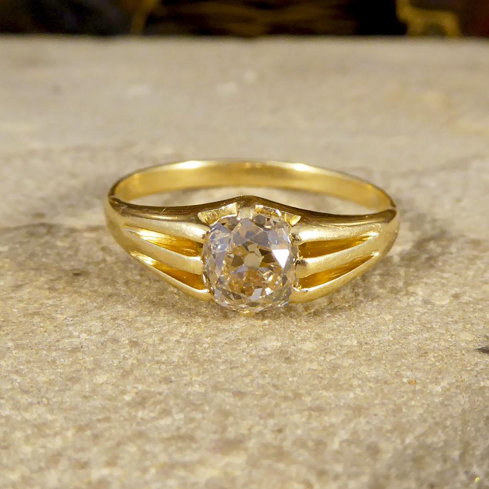 Antique Late Victorian Gypsy Set Old Cushion Cut Diamond Ring, 18 Carat Gold In Good Condition In Yorkshire, West Yorkshire