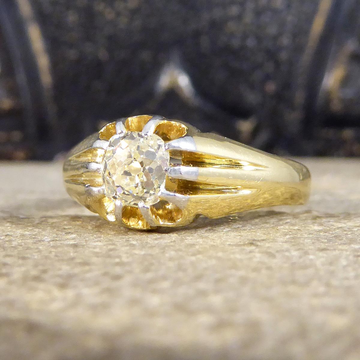 Antique Late Victorian Old Cushion Cut Diamond Ring in 18ct Gold &Plat For Sale 1