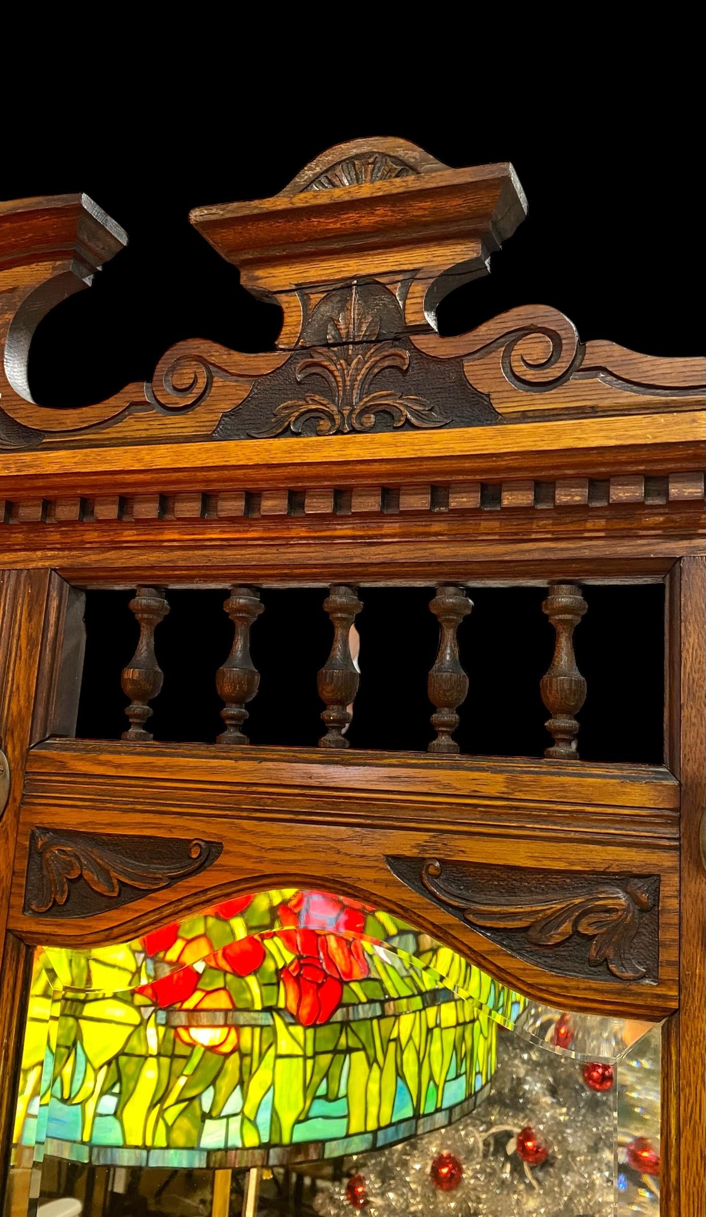 Antique Late Victorian Hand Carved Oak Hall Stand In Good Condition In New Orleans, LA