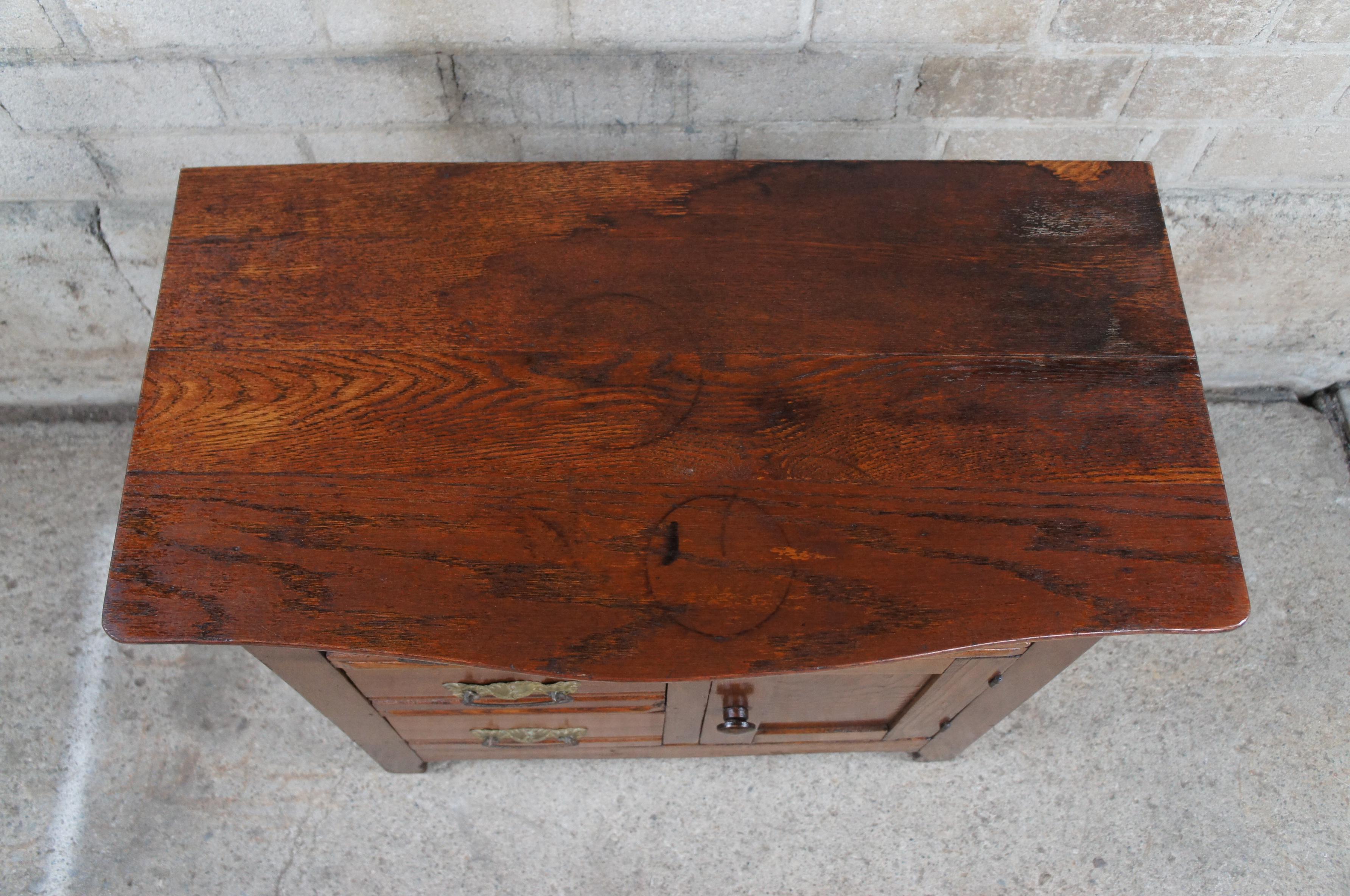 Antique Late Victorian Oak Washstand Cabinet Chest Dresser Nightstand Table In Fair Condition For Sale In Dayton, OH